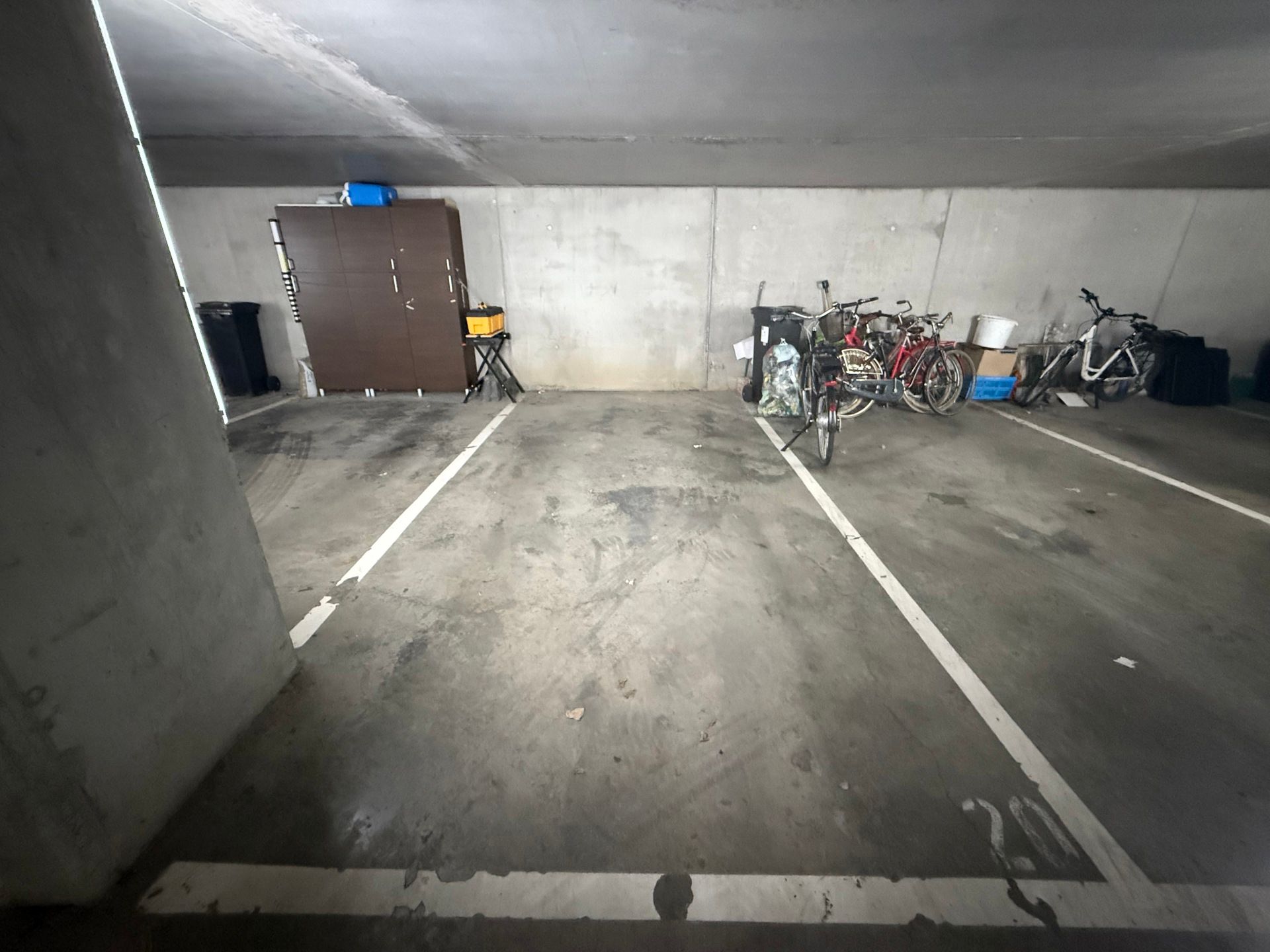 AALST - CENTRUM - Lichtrijk gelijkvloers appartement met staanplaats foto 21