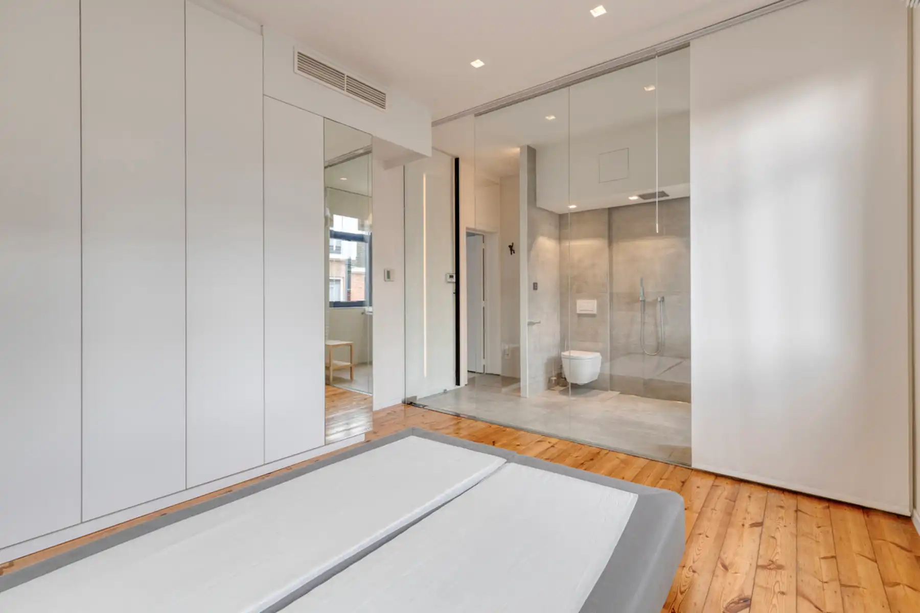 Charmante halfopen bebouwing vlakbij station Wetteren foto 6