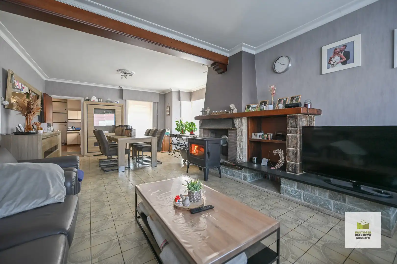 Ruime hoekwoning met mogelijkheid tot 3 slaapkamers, garage en tuin in centrum Wingene foto 4