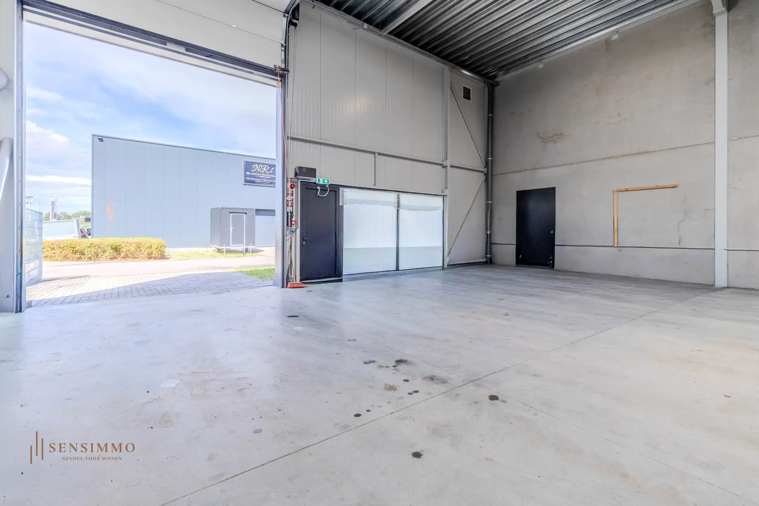 EXCLUSIEVE KMO-UNIT MET PRIVATIEF BUITENTERREIN - OVERNAME AANDELEN BV foto 18