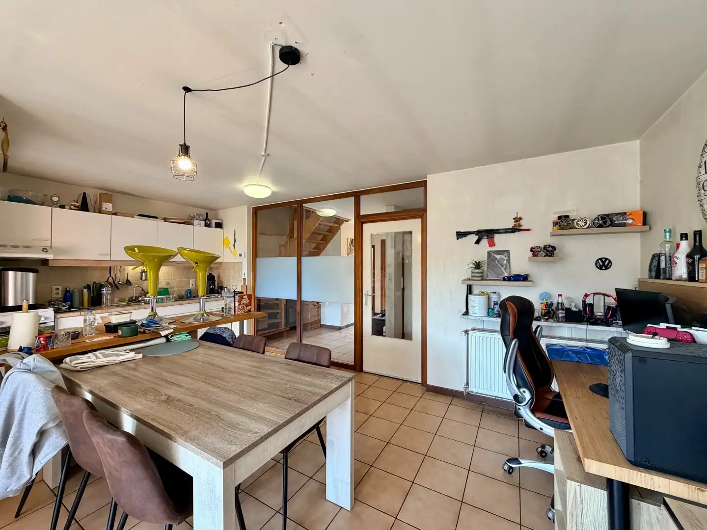 Ruime gezinswoning met 3 slaapkamers, zolder en garage in Meulebeke! foto 3