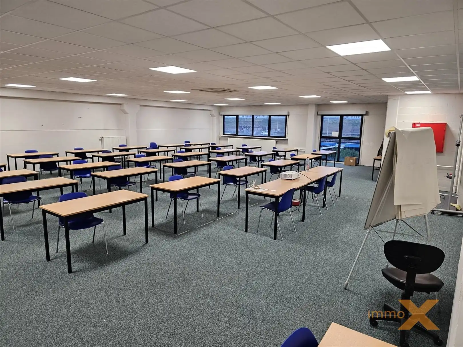 BUREELRUIMTE MET GOEDE VERBINDING SNELWEGEN!! foto 4