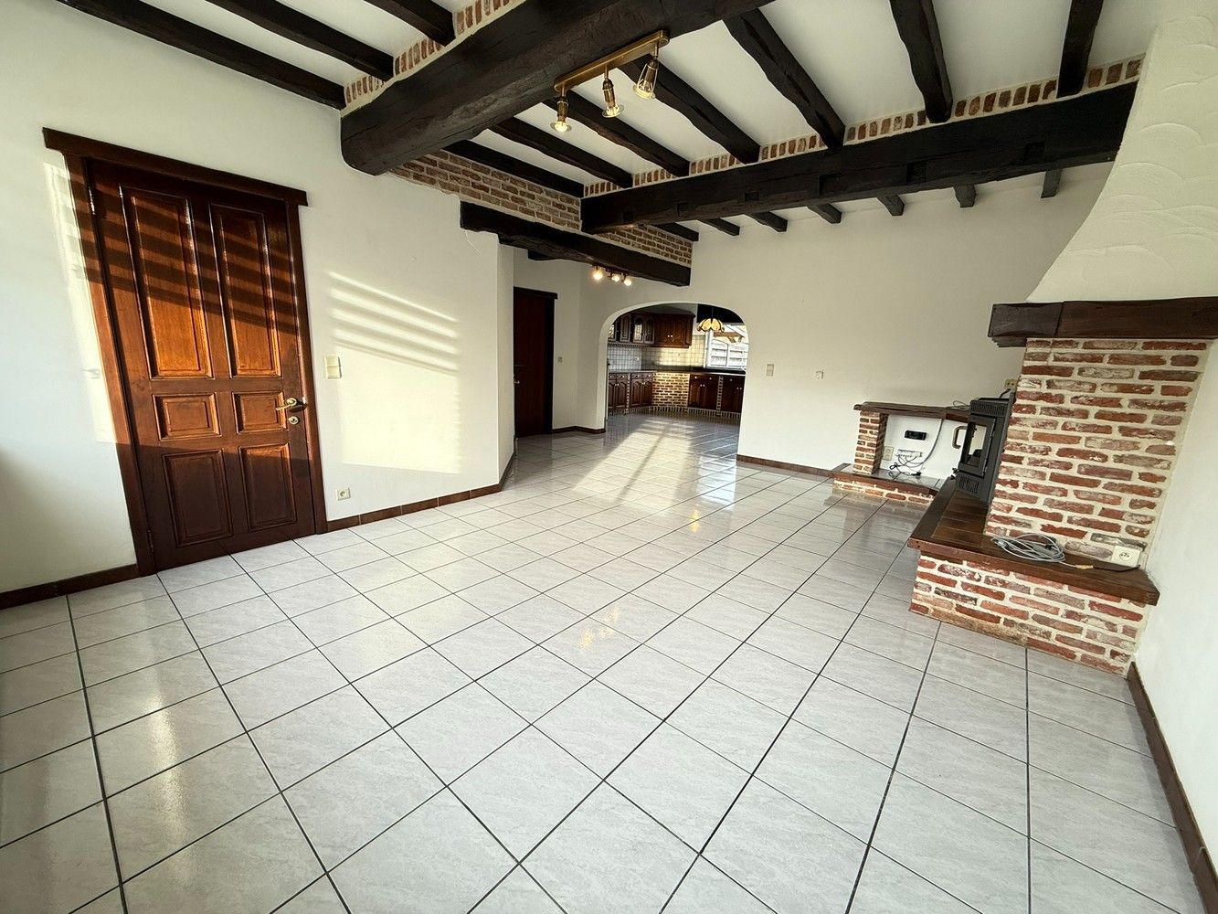 Charmante halfopen bebouwing met 2 slaapkamers foto 3