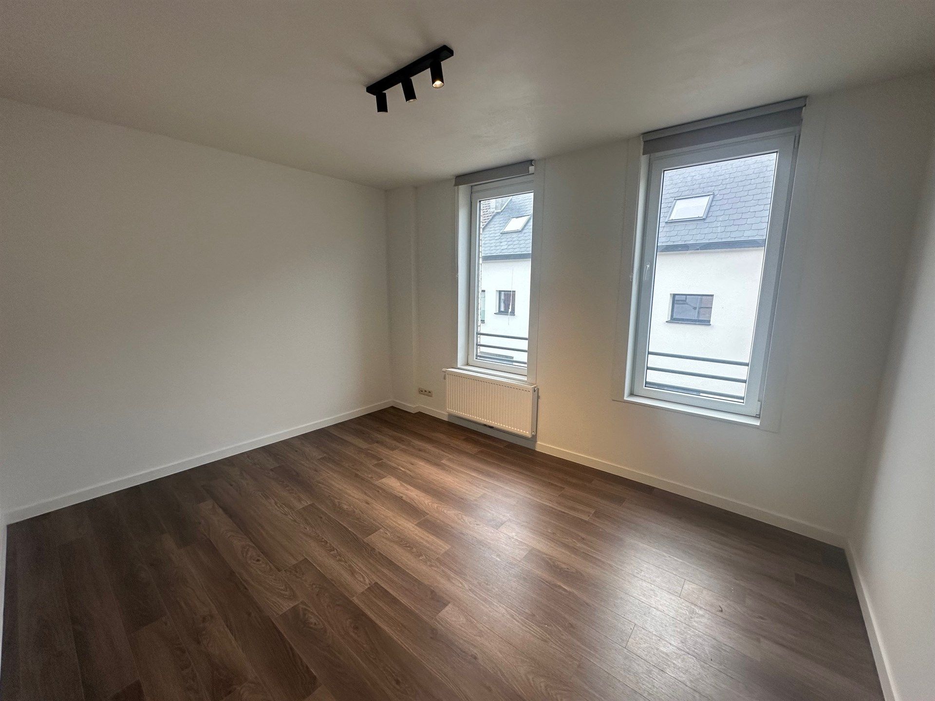 Woning met 2 slaapkamers binnen de stadsrand foto 10