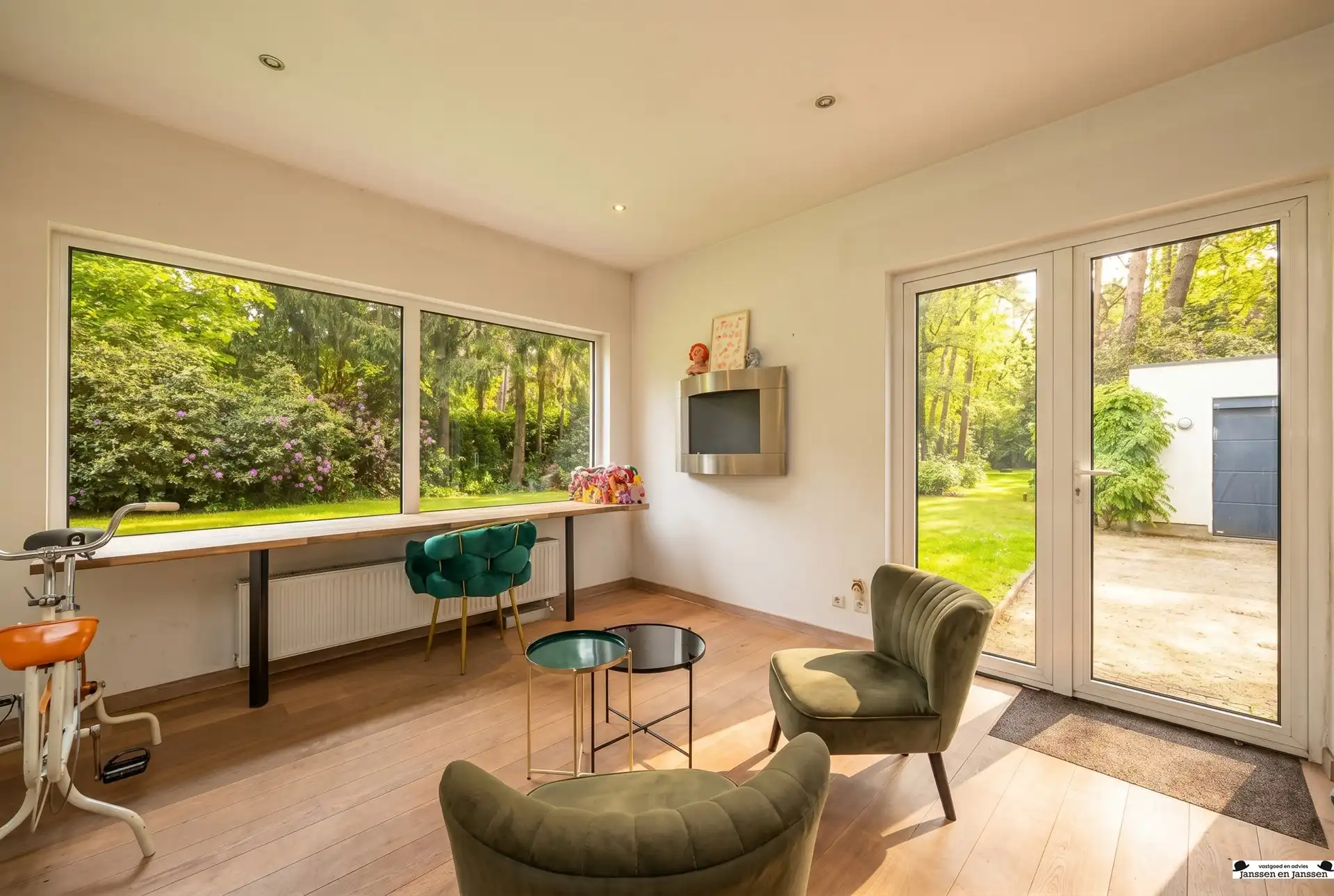 Exclusieve villa op royaal perceel van 3.000 m² grenzend aan uniek natuurdomein foto 12