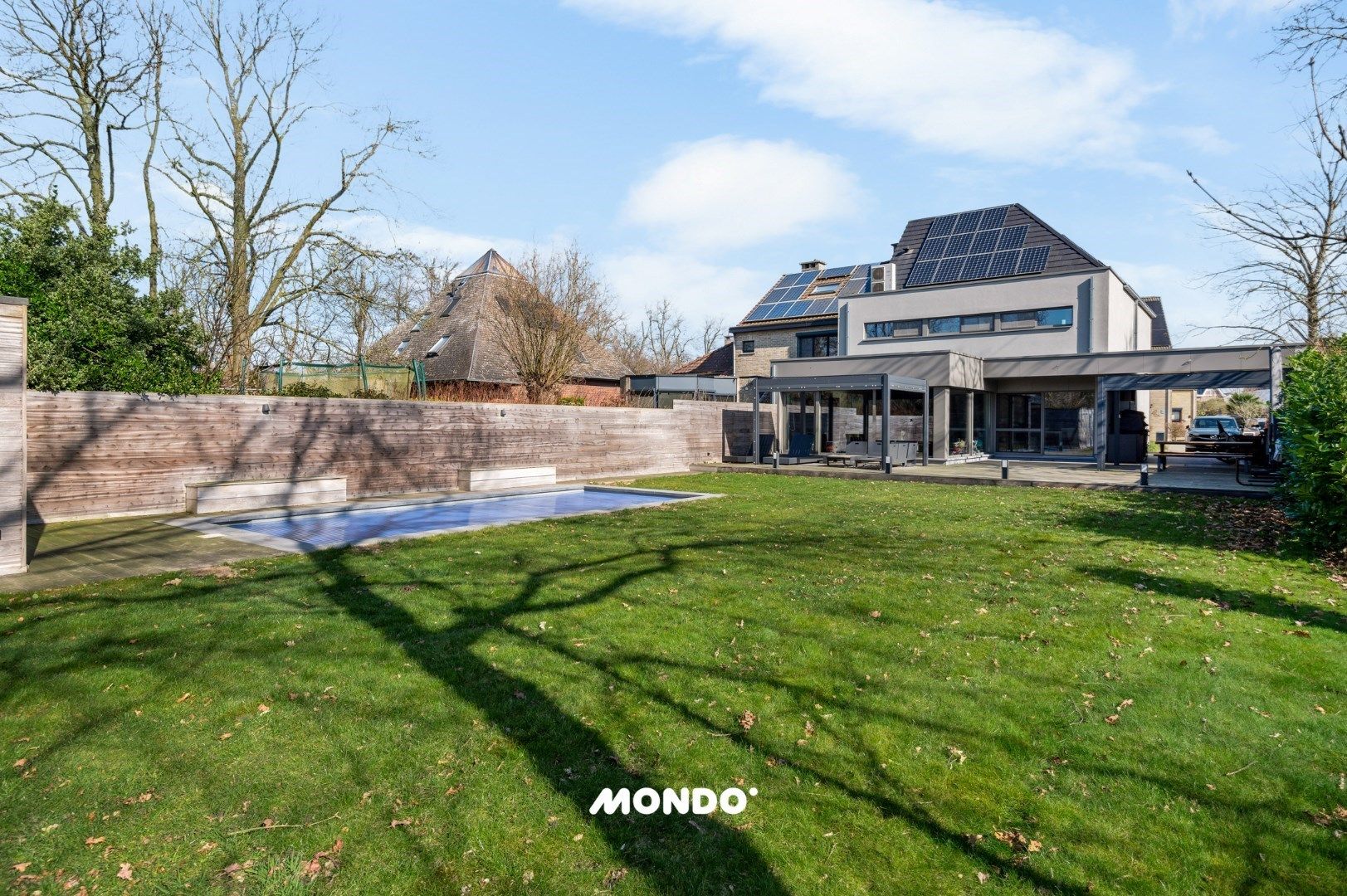 Energiezuinige villa met 6 slaapkamers, zwembad en domotica in het groene Blaasveld foto 3