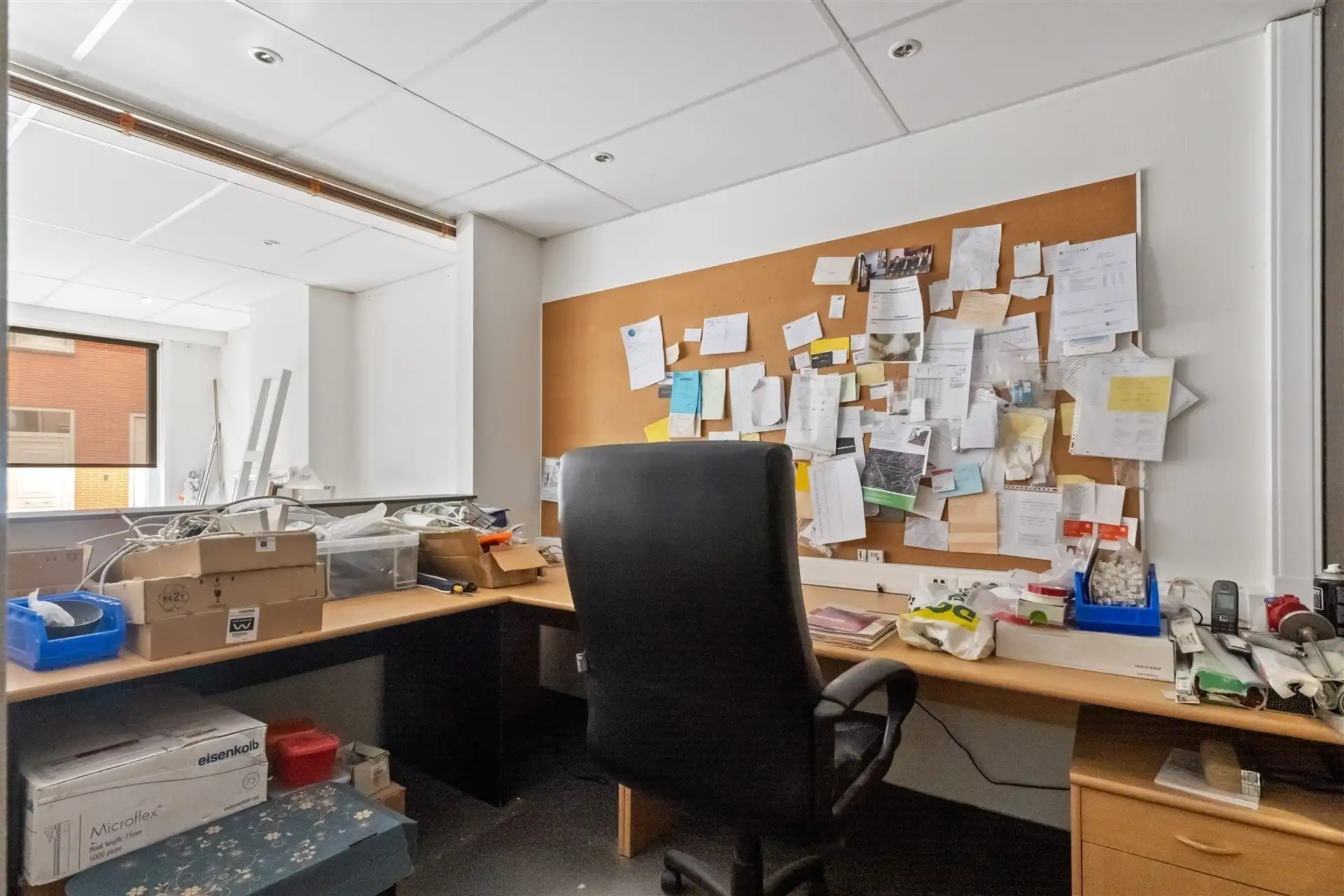 degelijk onderhouden atelier + woonst foto 12