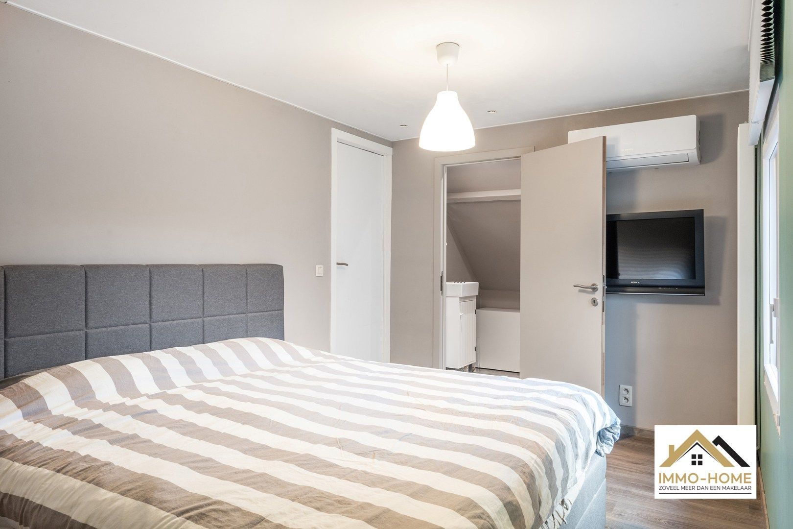 Prachtige gerenoveerde HOB met landelijk uitzicht!  foto 19