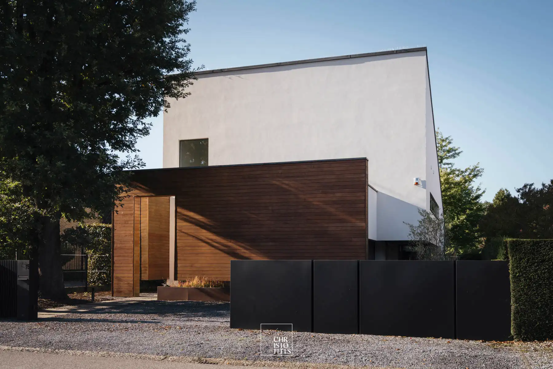 Moderne villa (374 m²) met zwembad en poolhouse op perceel van 1.039 m² foto 9