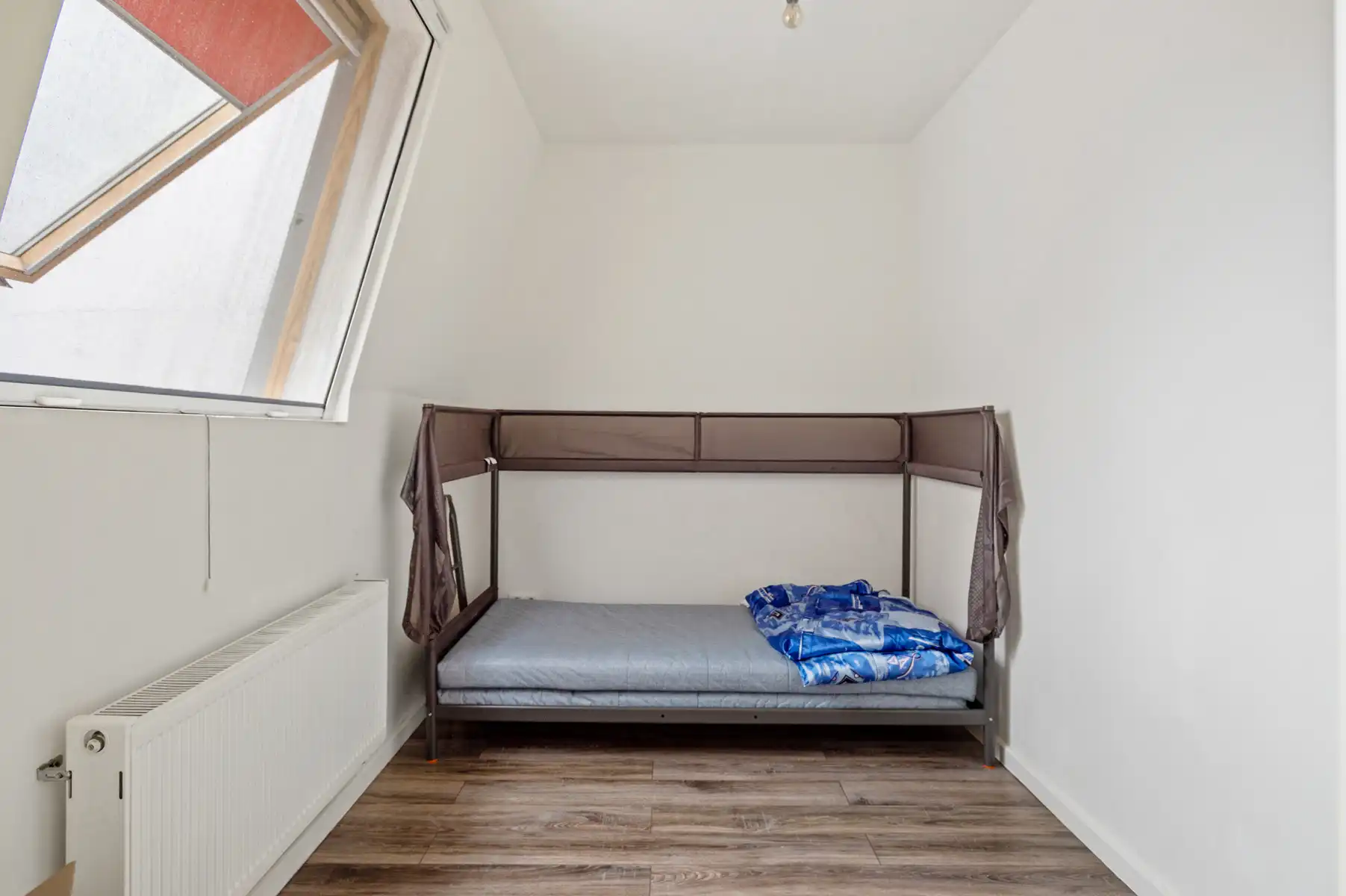 Leuk 2-SLK appartement op de bovenste verdieping foto 10