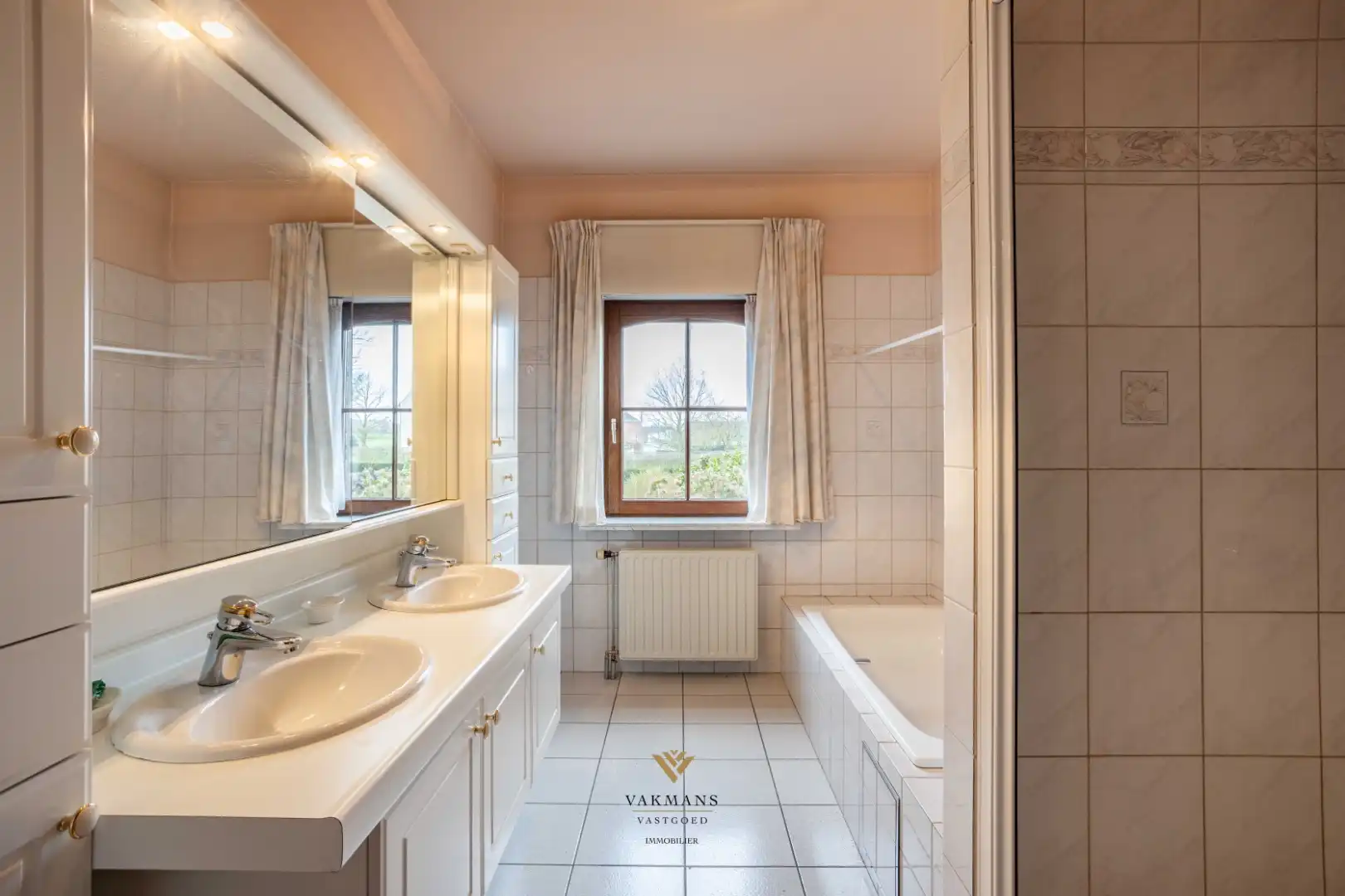 Elegante villa op 5000 m² op een gegeerde locatie foto 13