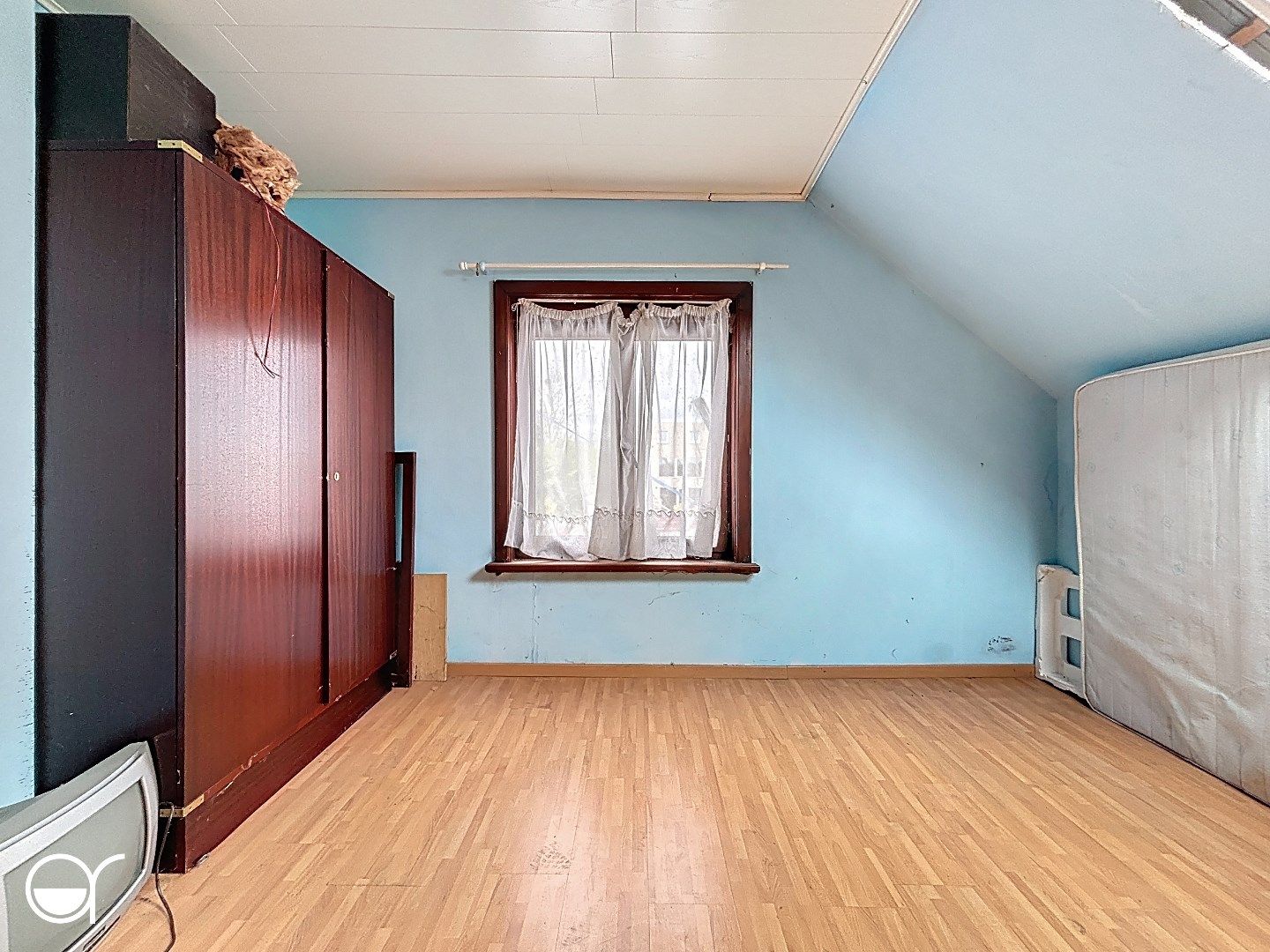 Te renoveren woning met uitzicht op de velden foto 16