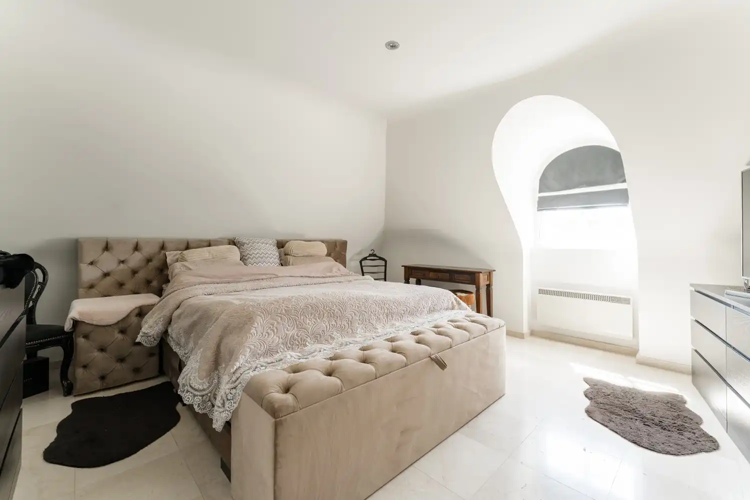 Prachtige ruime villa op een royaal perceel foto 25