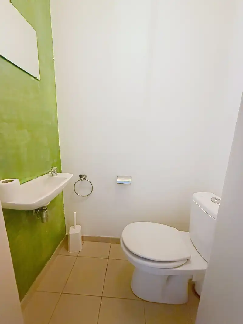 Gezellig gelijkvloers appartement met 2 slaapkamers en terras foto 5