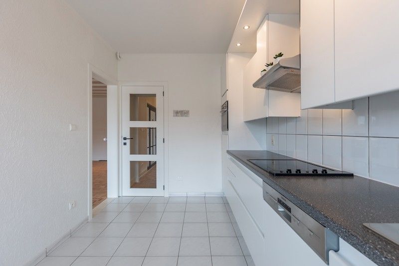Ruime stadsduplex met terras en privé-koer in het dorpscentrum foto 7