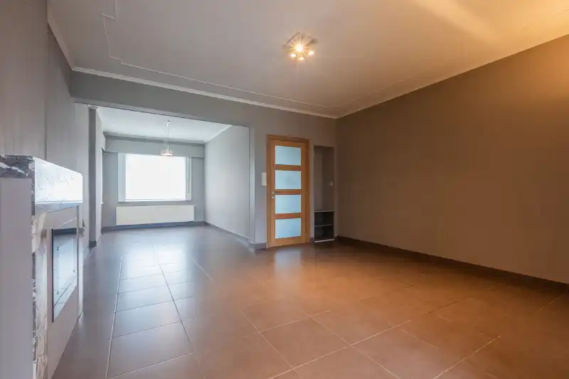 Instapklare woning met 4 slaapkamers, tuin en kleine garage met landelijk zicht  (energielabel B)! foto 8