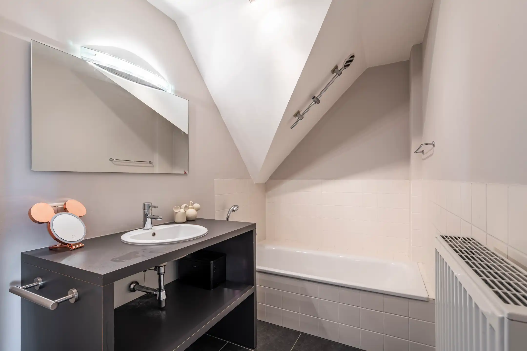 Duplex met 4 slaapkamers en terras nabij centrum van Oelegem foto 24