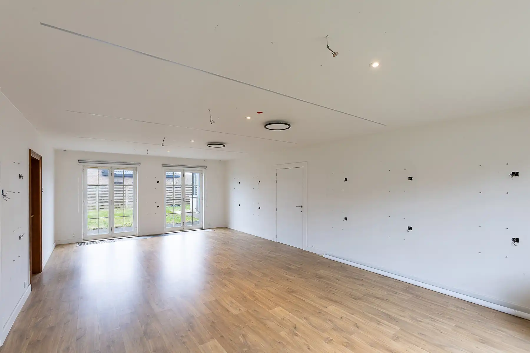 Multifunctionele woning met 4 slaapkamers en praktijkruimte foto 3