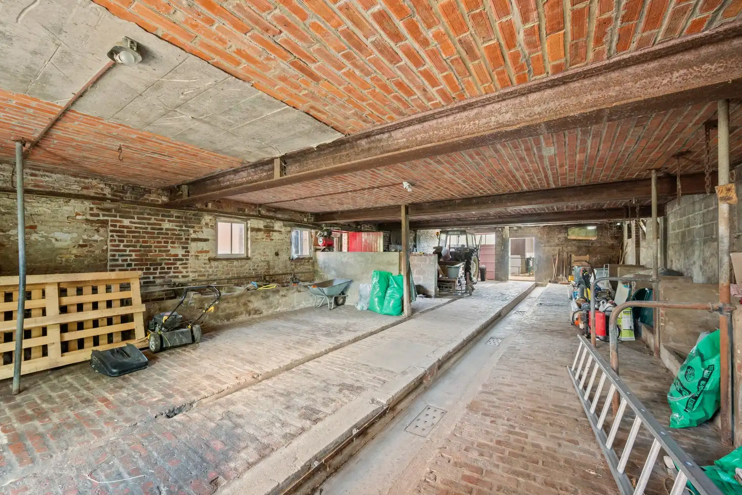 UNIEKE LANDELIJKE EIGENDOM MET WONING, STALLEN EN 15.380 M² GROND – EEN OASE VAN RUST EN RUIMTE IN PAJOTTEGEM foto 25