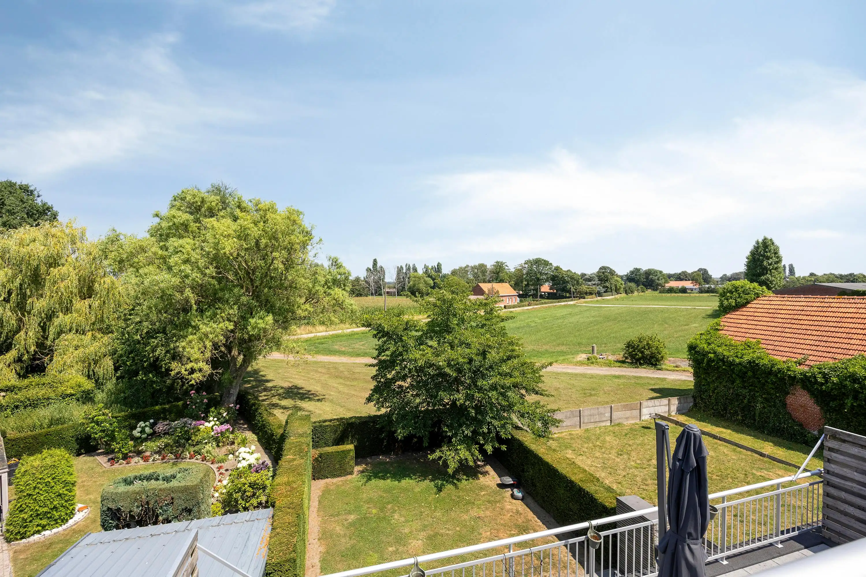 Instapklaar appartement  met ruim terras te koop in Brecht! foto 15