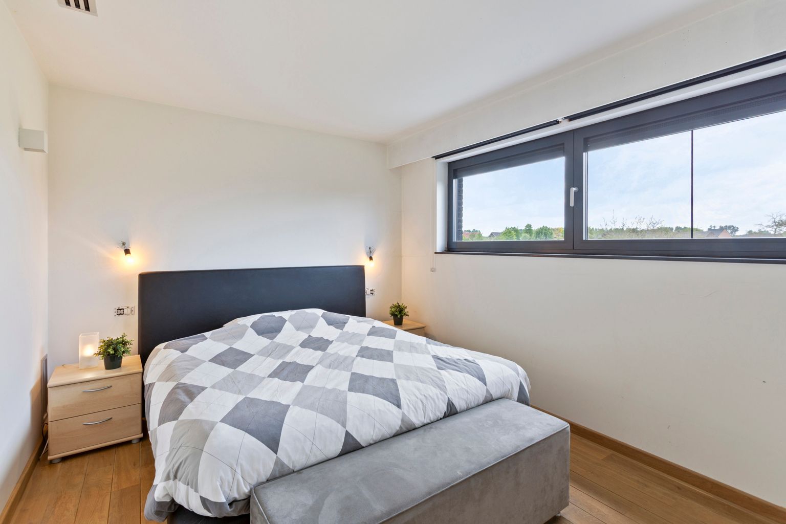 Mooie stijlvolle woning met tuin en achterliggend weiland foto 15