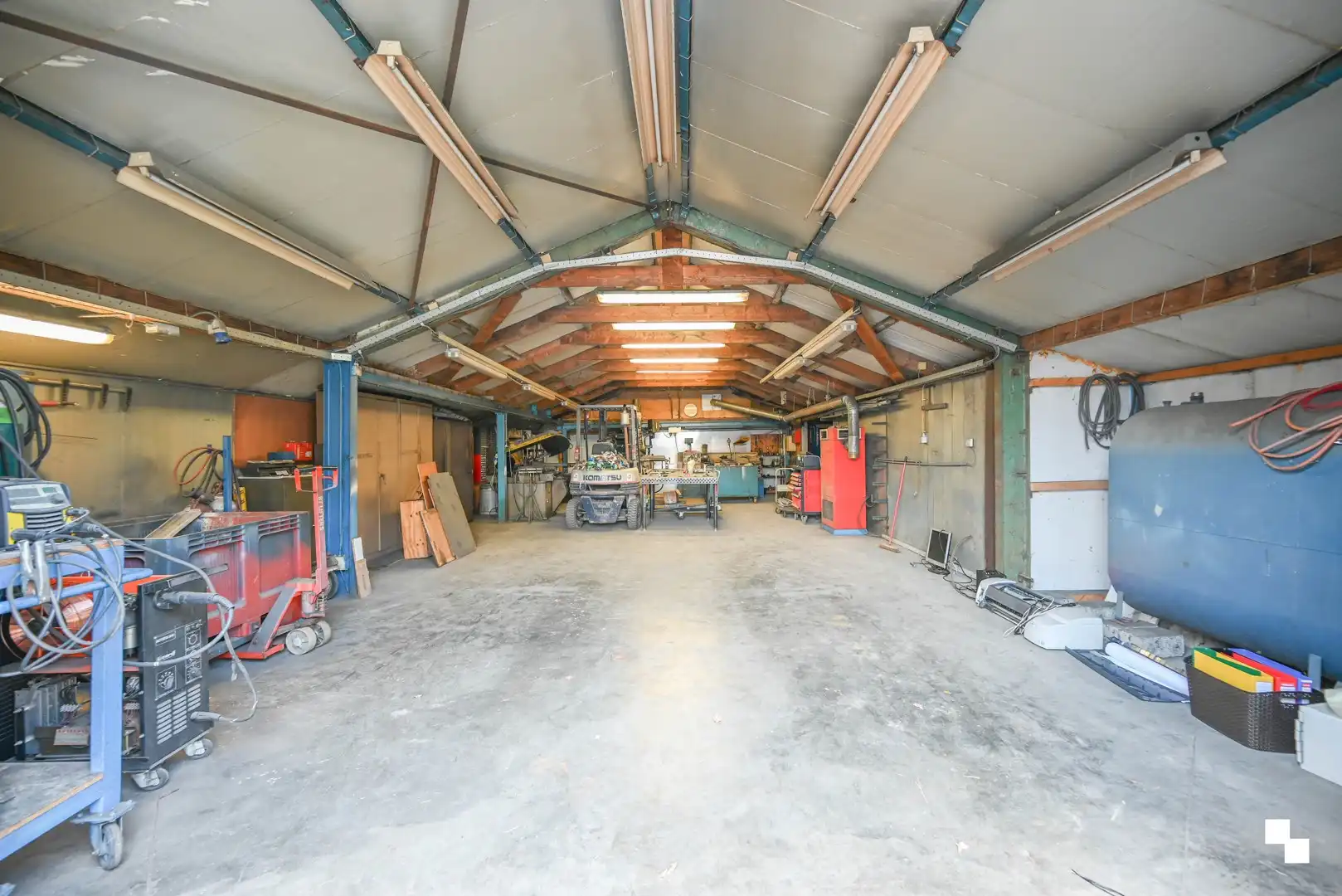Charmante, goed onderhouden woning met werkplaats foto 18
