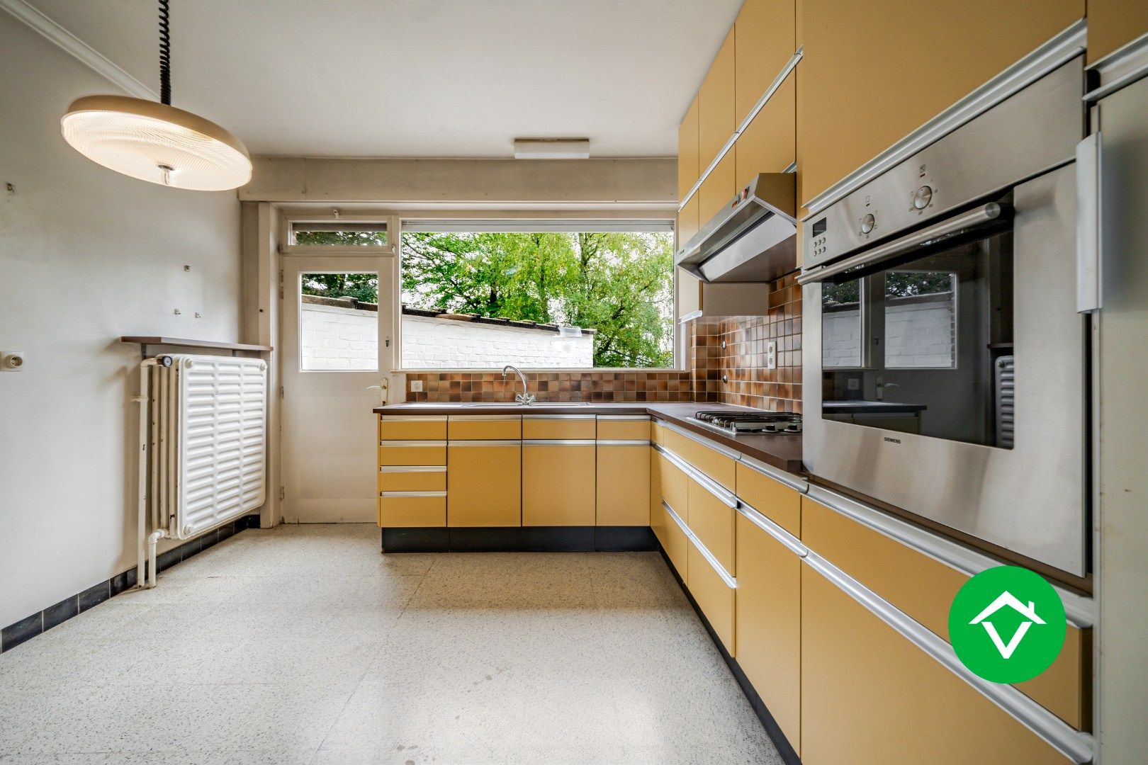 Te koop: Statige woning op goede ligging in Torhout  foto 16