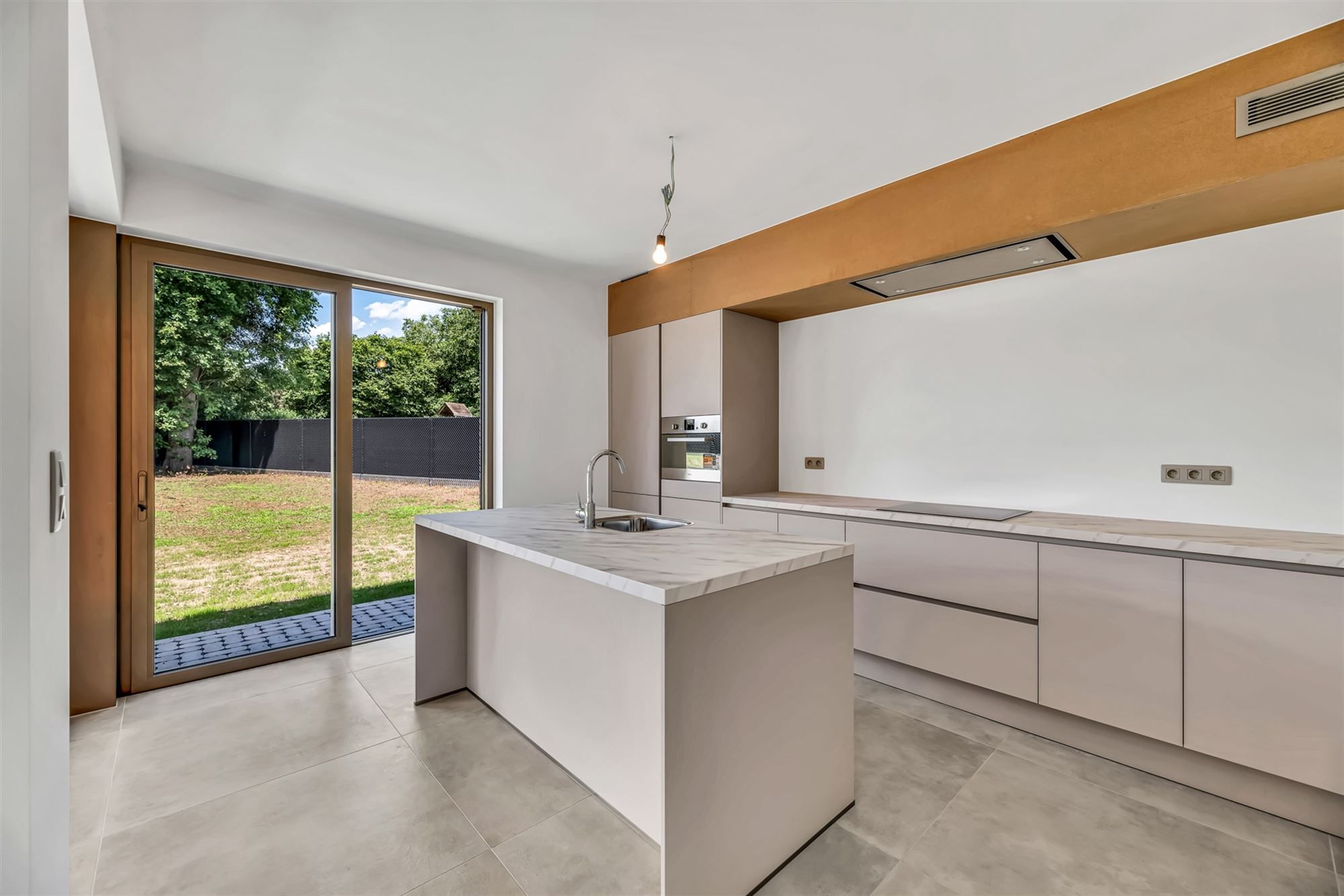 NIEUWBOUW OPEN BEBOUWING MET CARPORT OP RUSTIGE DOCH CENTRALE LIGGING TE PAAL foto 4