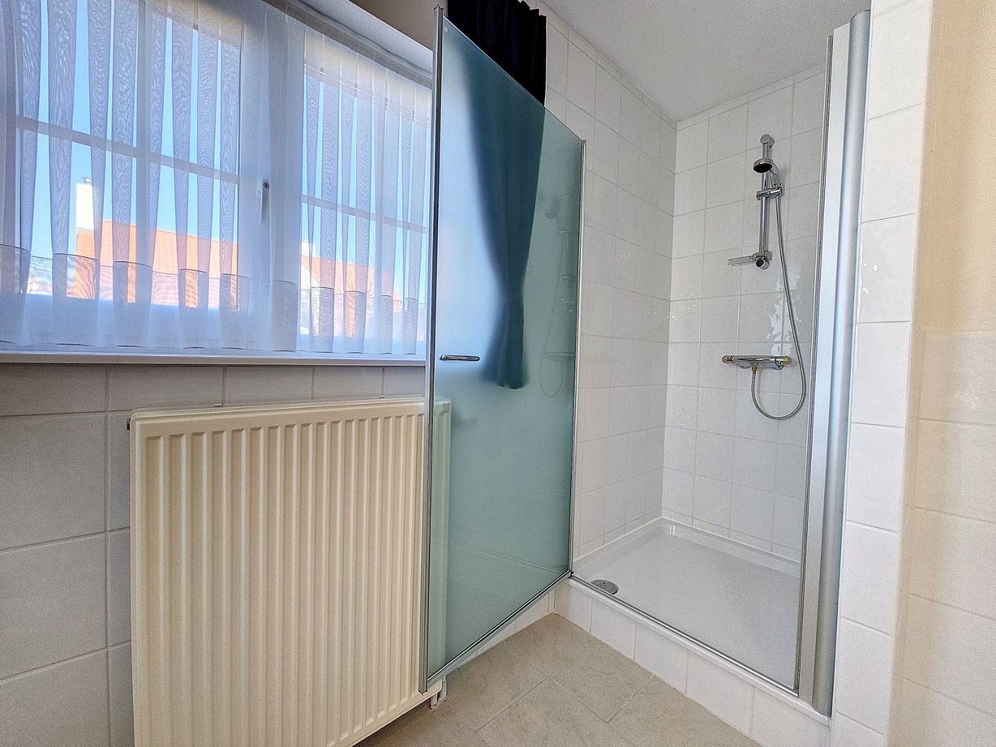 Kustvilla in residentiële villawijk Simli foto 11