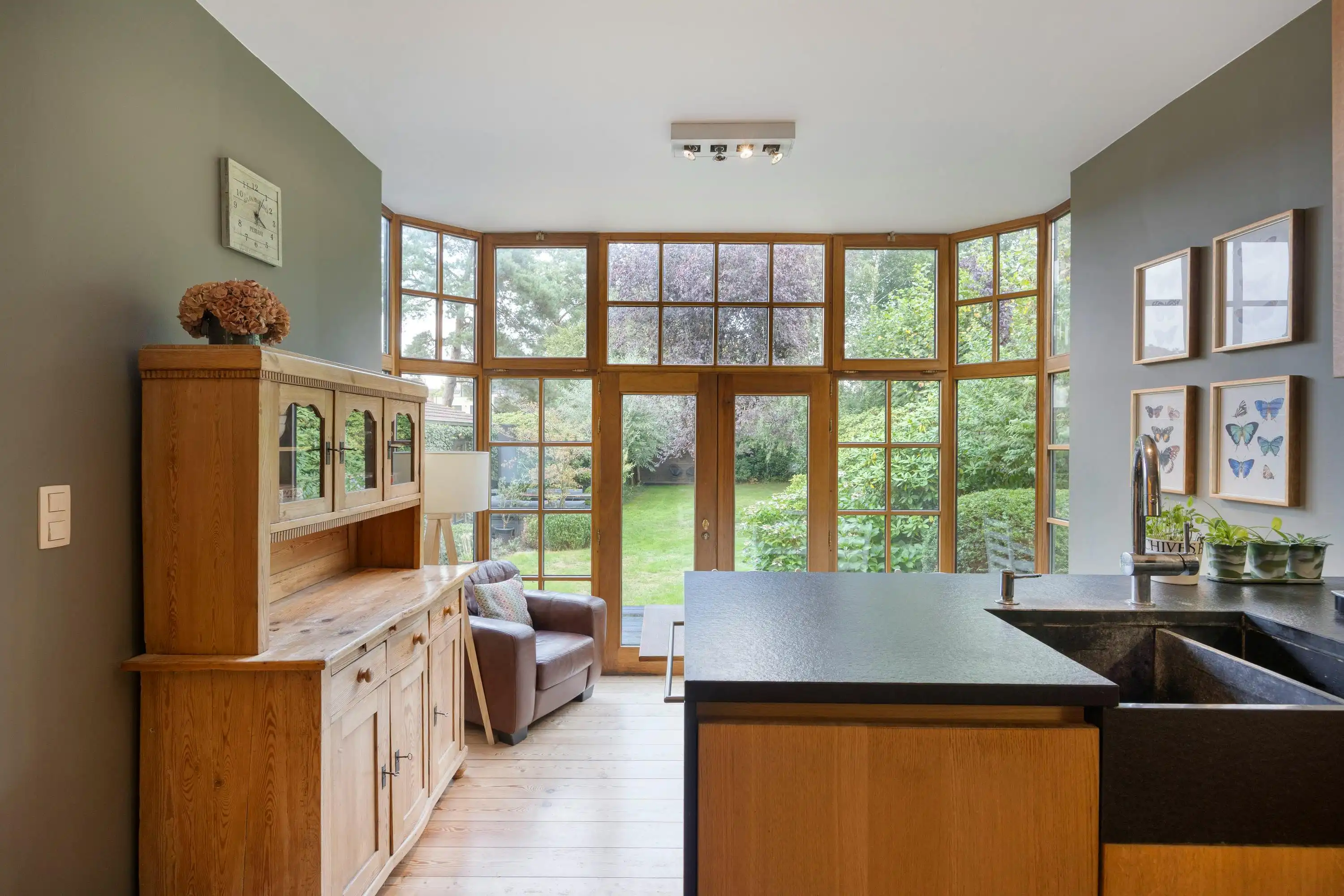 Huis met 4 slaapkamers te koop in Hoogboom/Kapellen! foto 6