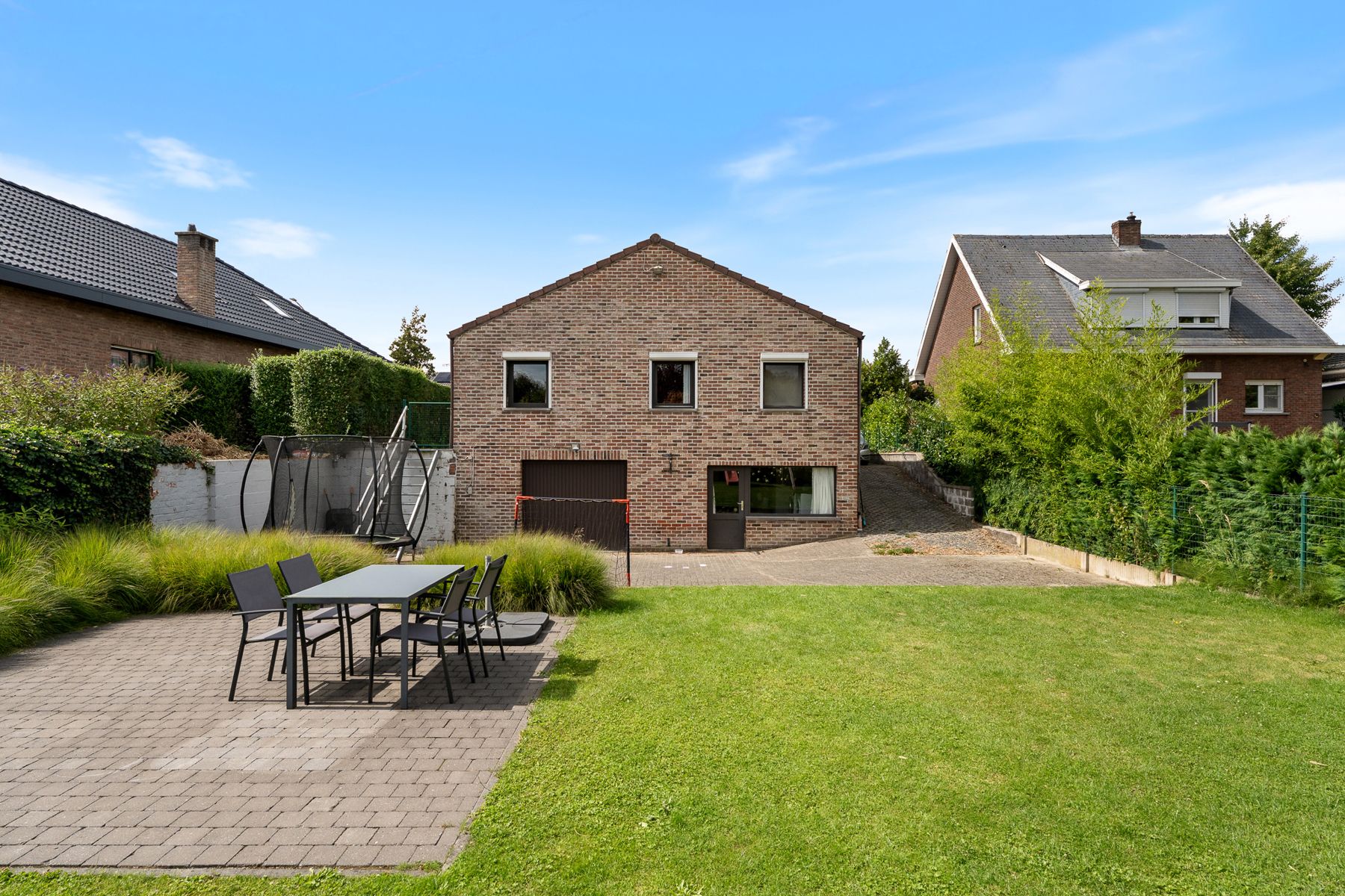 Lichtrijk en ruim familiehuis met Potentieel in Duffel foto 19