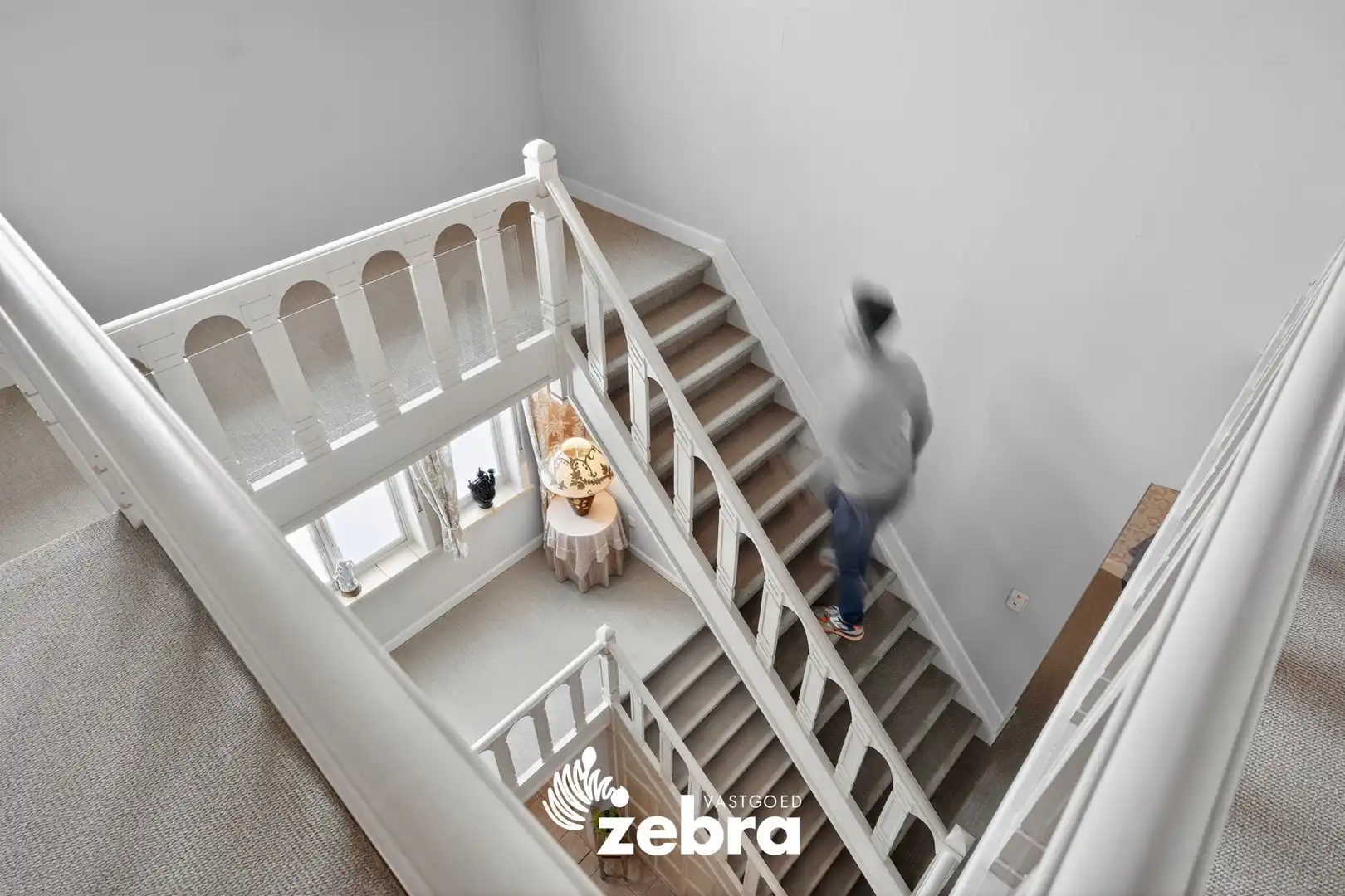 Unieke burgemeesterswoning met authentieke charme, 6 slaapkamers en grote tuin nabij IJzer te Roesbrugge! foto 42