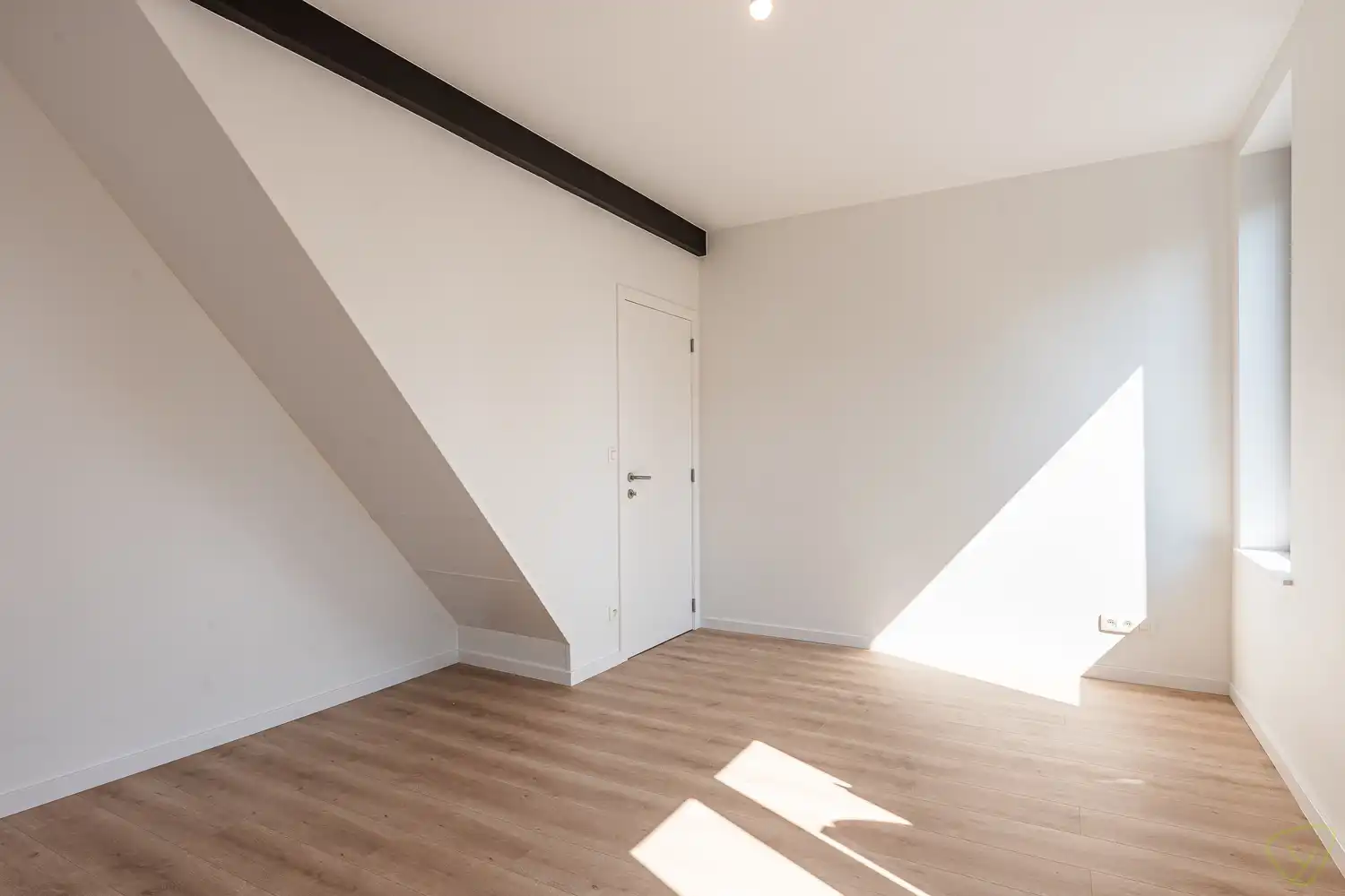 Prachitg gerenoveerde woning op gunstige en rustige ligging te Eeklo foto 15