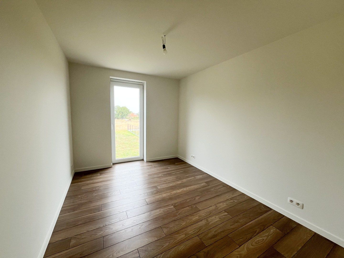 Kijkdag 13/09 van 10u tot 12u - Halfopen woning met 3 slaapkamers en landelijk verzicht! foto 13