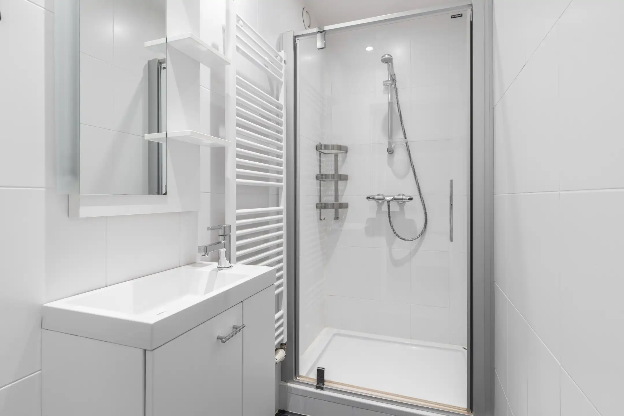 Instapklare duplex gelegen op slechts enkele passen ven het Van Bunnenplein en de zeedijk. foto 14