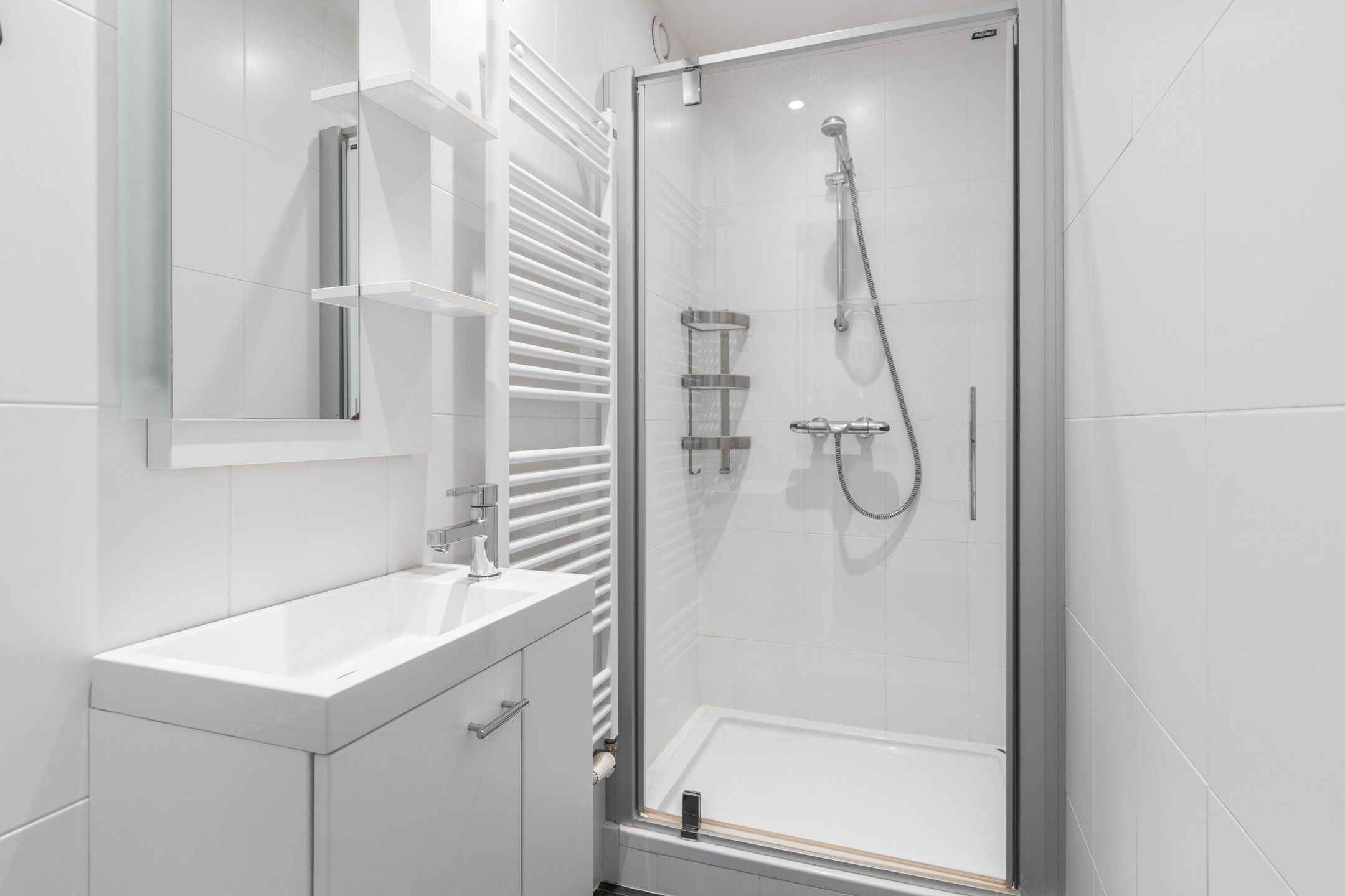 Instapklare duplex gelegen op slechts enkele passen ven het Van Bunnenplein en de zeedijk. foto 14