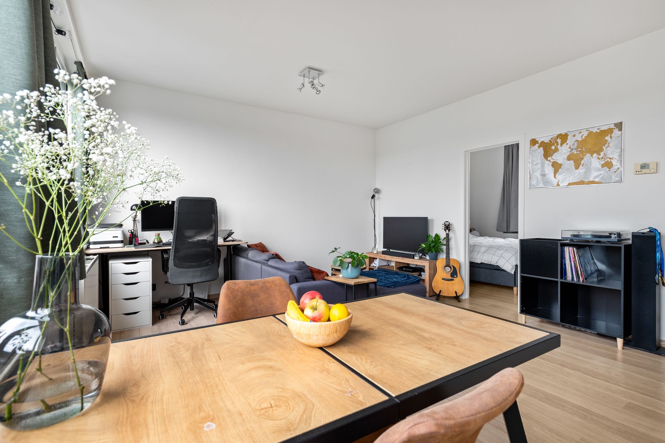 Hip éénslaapkamer appartement mét garage en kelderberging te huur! foto 4