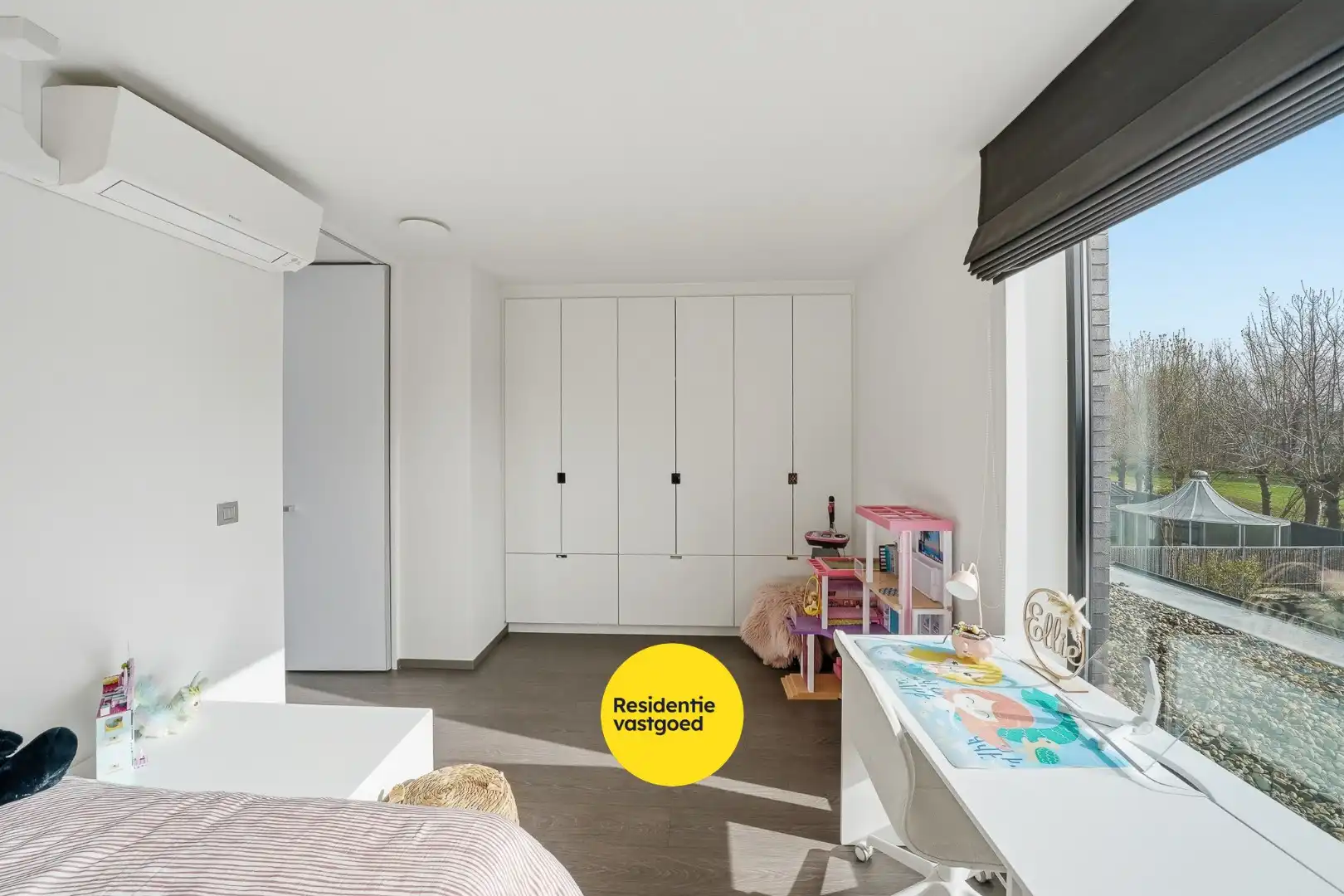 Ruime lichtrijke nieuwbouwvilla in centrum Oudenburg foto 22