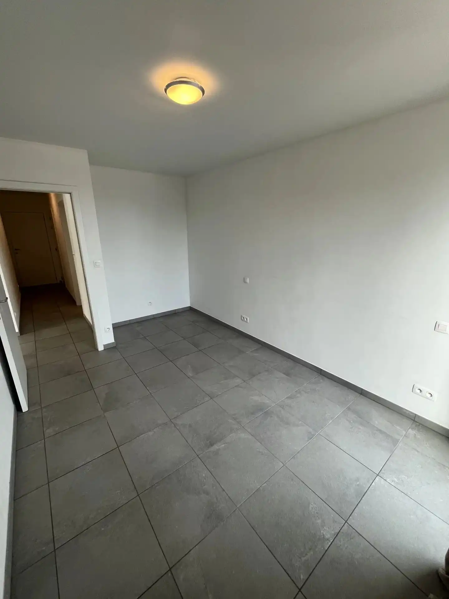 Instapklaar appartement te Zolder centrum foto 11