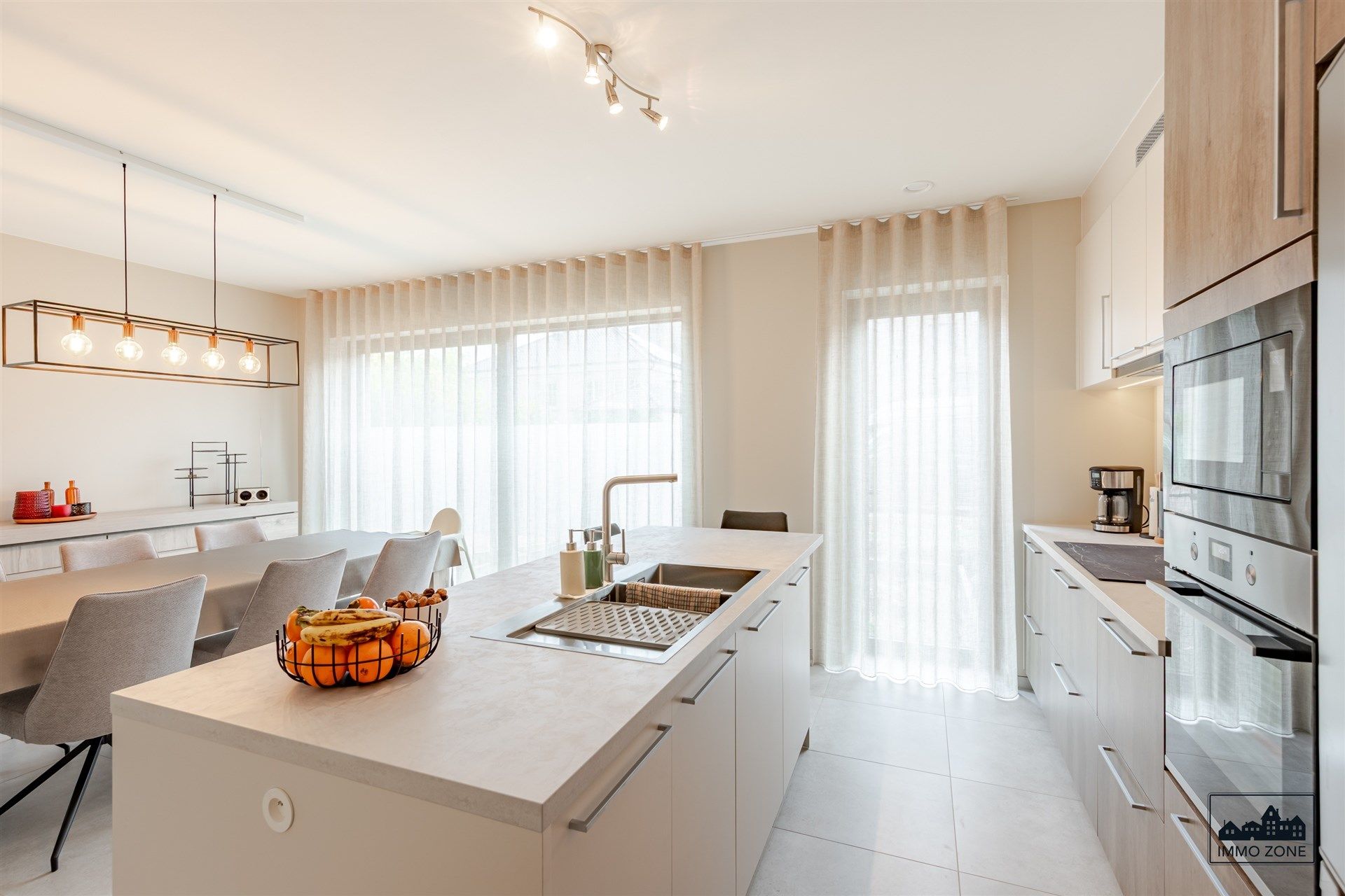 Halfopen BEN-woning in rustig binnengebied foto {{pictureIndex}}