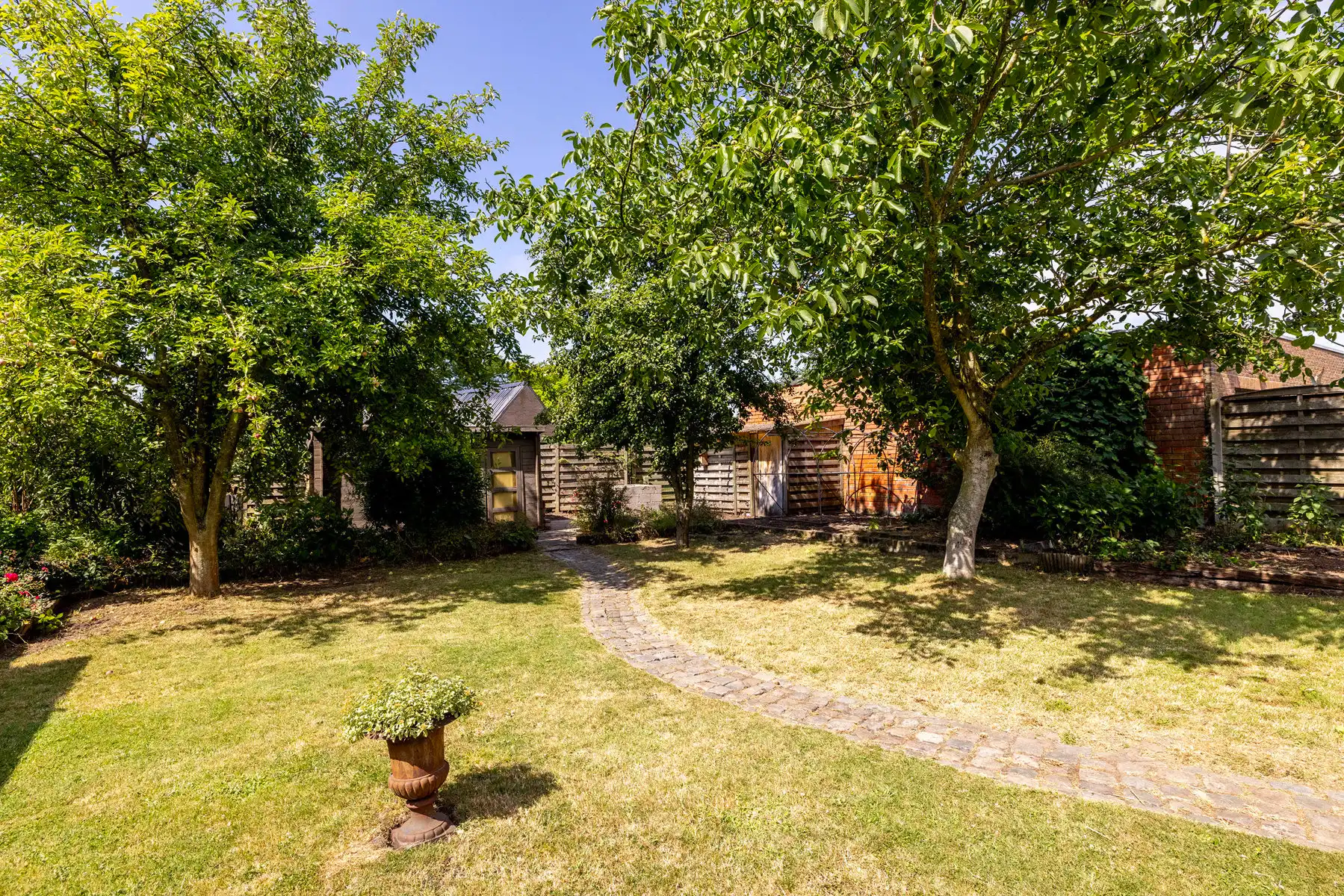 Rustig gelegen, instapklare woning met 3/4 slpks op 901m2  foto 26