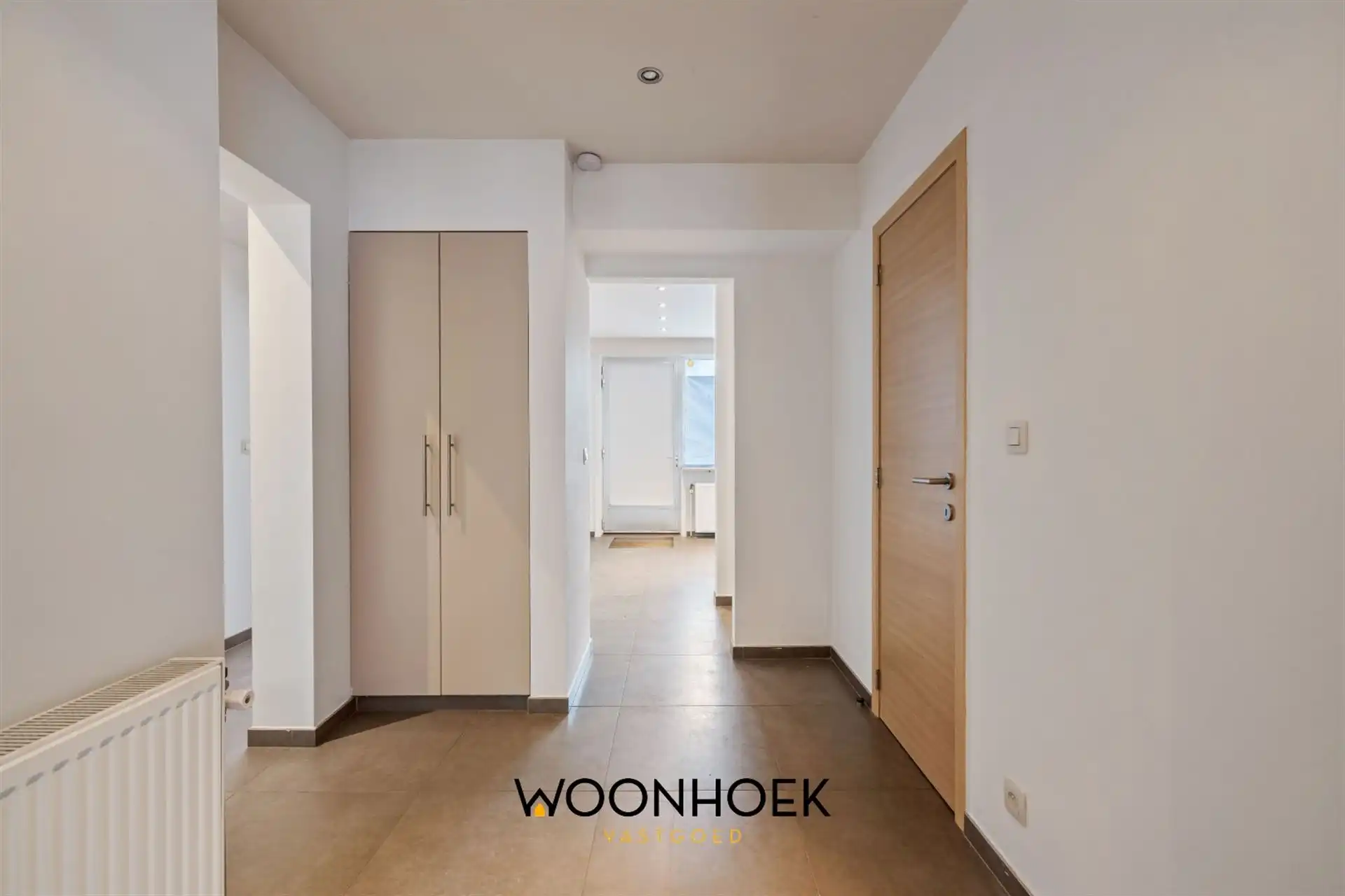 Gelijkvloers wonen met uitzicht op het water foto 9