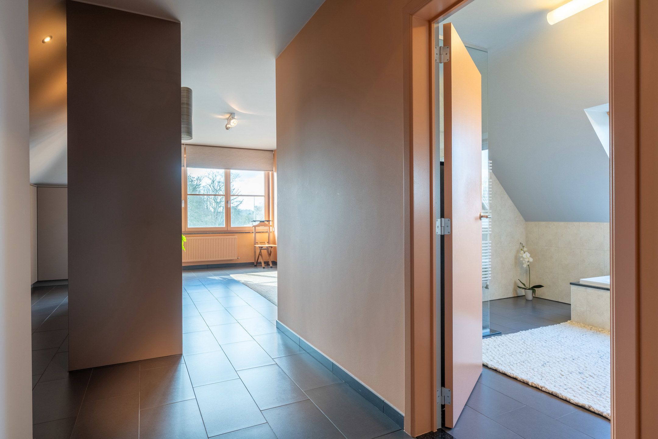 Luxe dakappartement met ruim terras en dubbele garagebox. foto 27