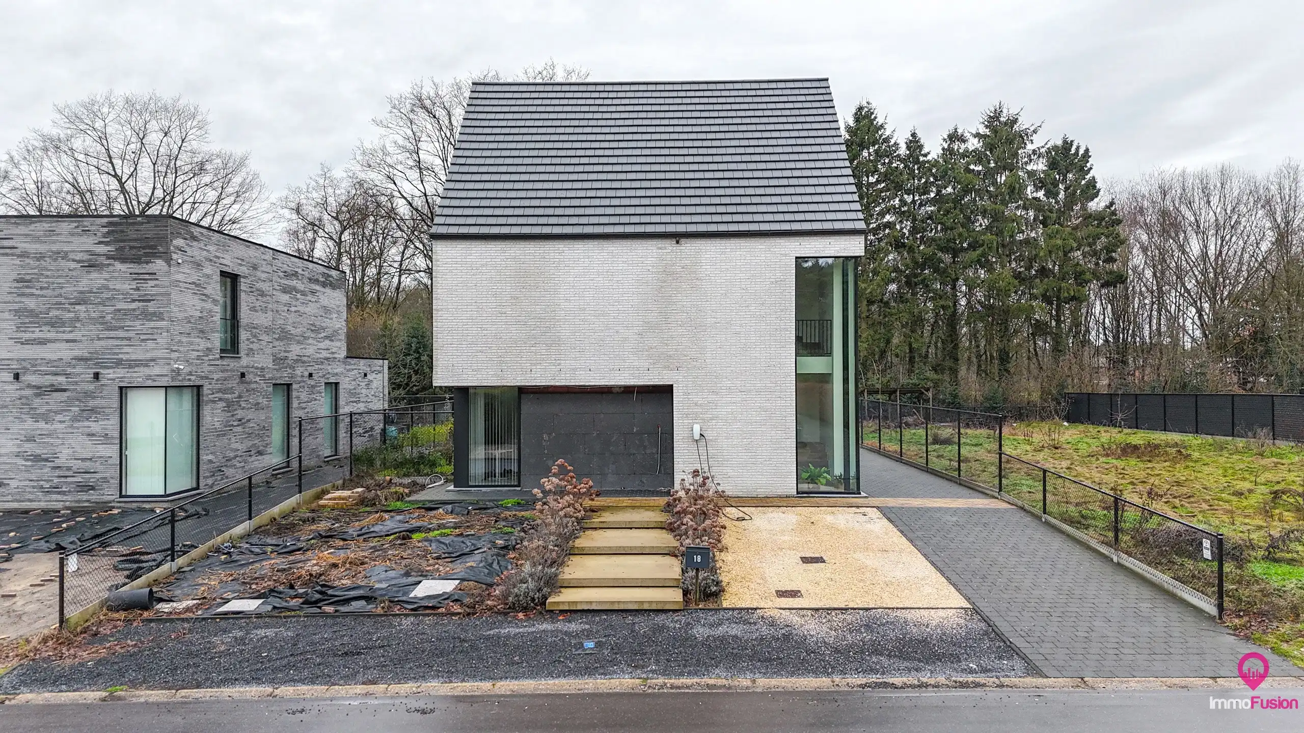 Luxe nieuwbouw van 270m² met 5 slpks en bureau in Koersel! foto 60