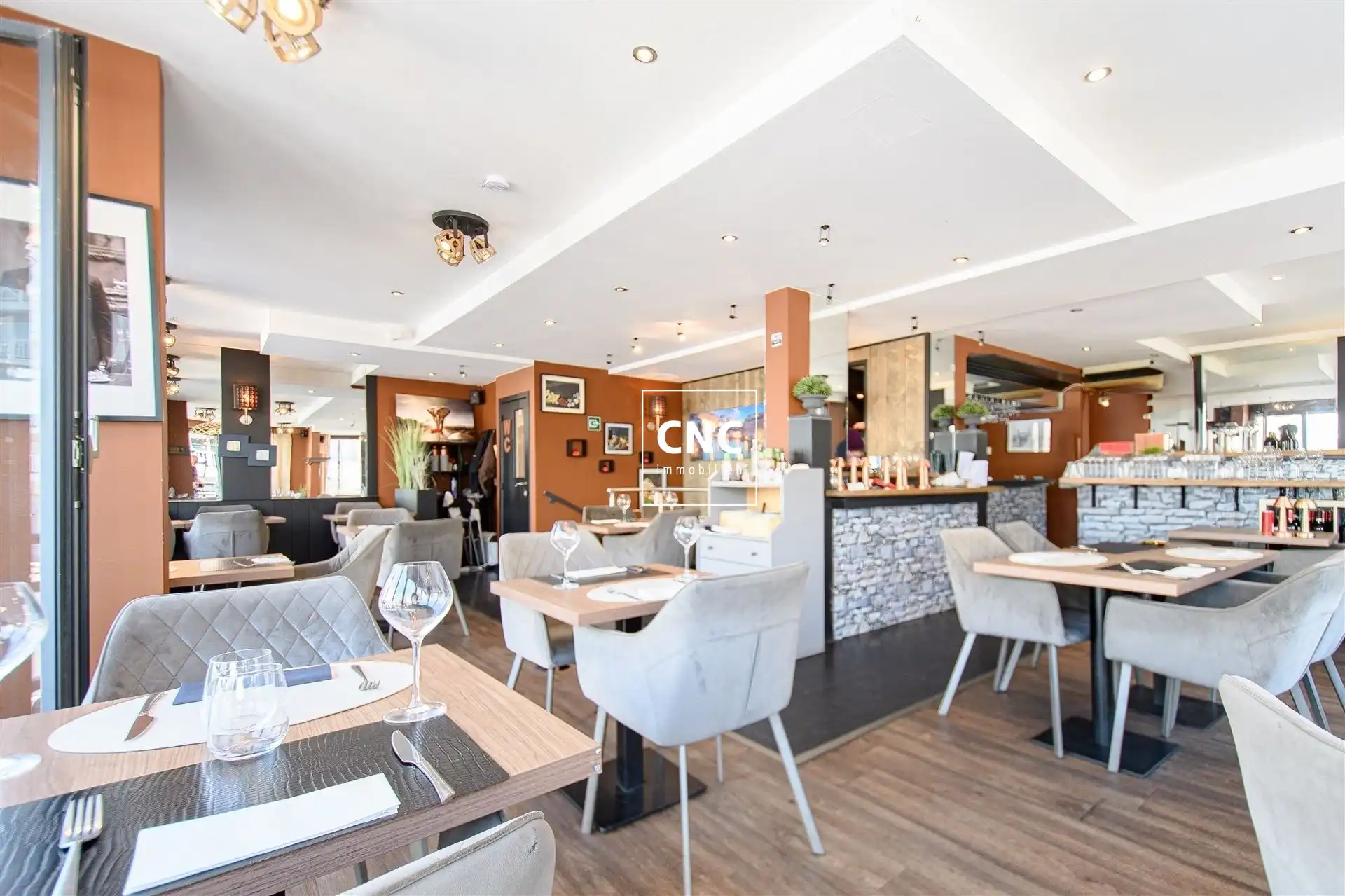 Goed draaiende horecazaak op centrale en commerciële ligging foto 3