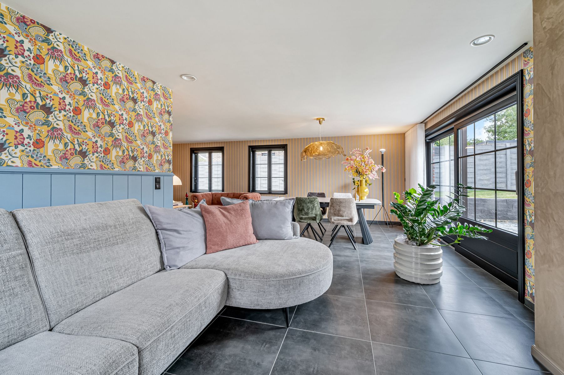 Recente (2020) open bebouwing met tuin en 3 slaapkamers foto 7