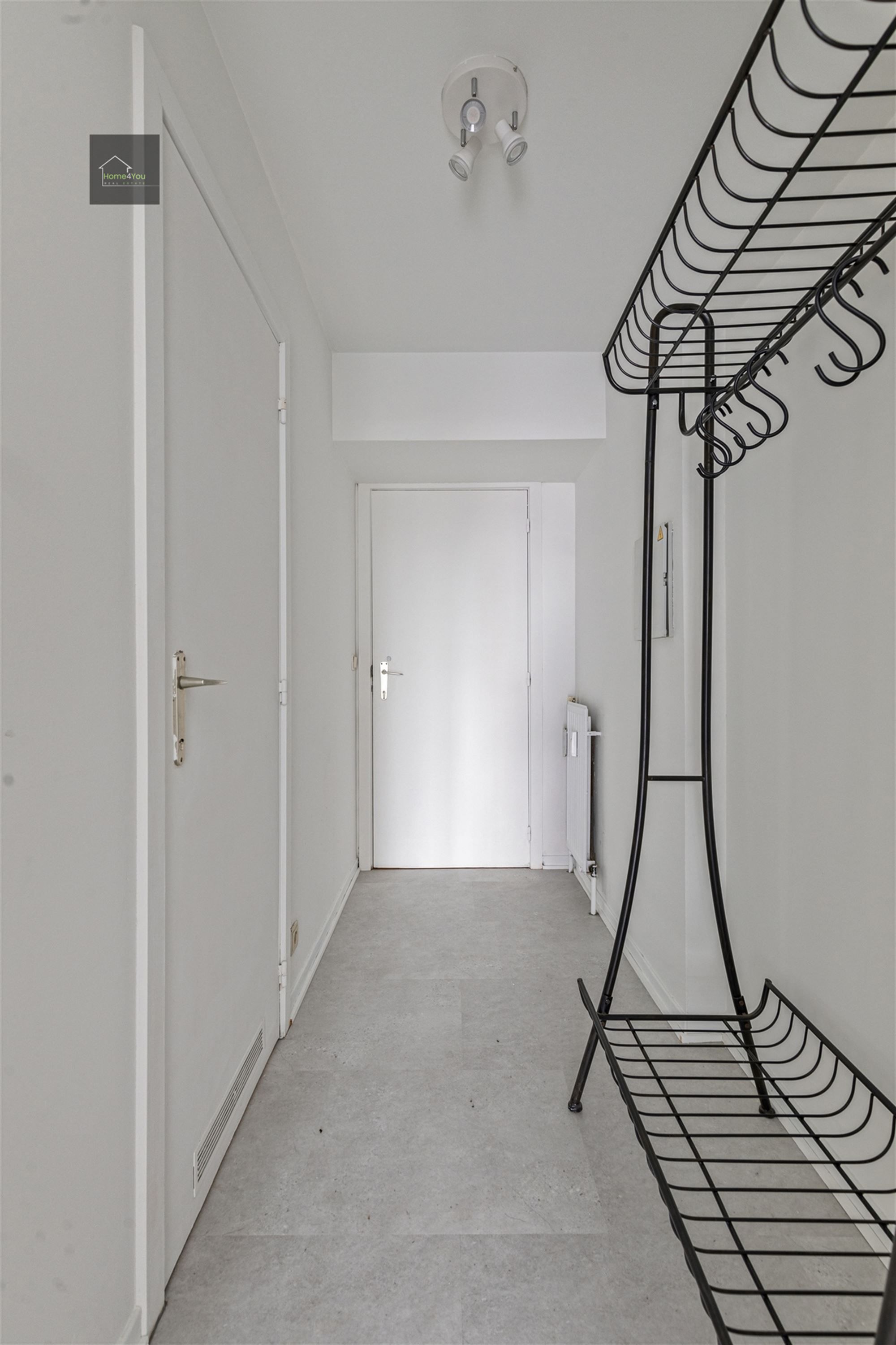 Instapklare, gerenoveerde studio te Oostende!  foto 11
