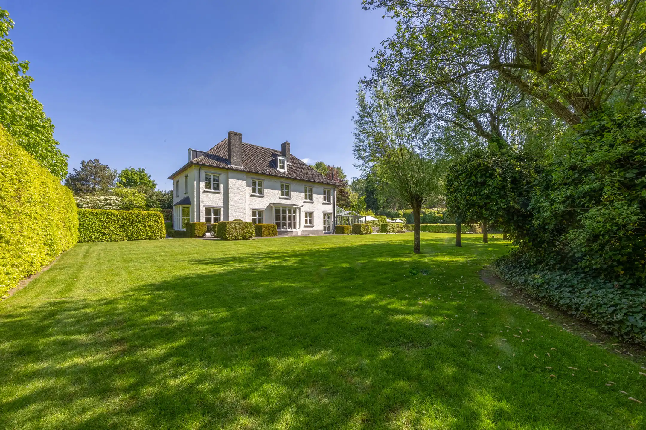 Unieke parel op royaal perceel (3.877 m²) met bouwgrond foto 38