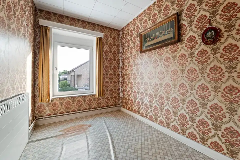 TE RENOVEREN GEZINSWONING MET VEEL POTENTIEEL IN HET LANDELIJKE MONTENAKEN foto 26