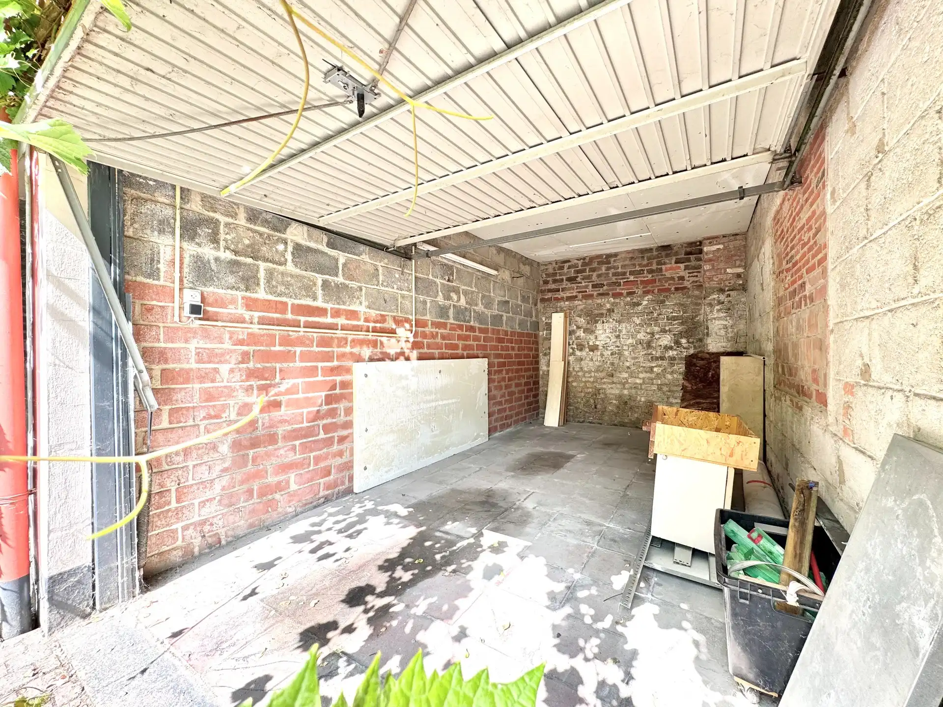 HALFOPEN WONING MET MAGAZIJN OP 562 M² foto 39